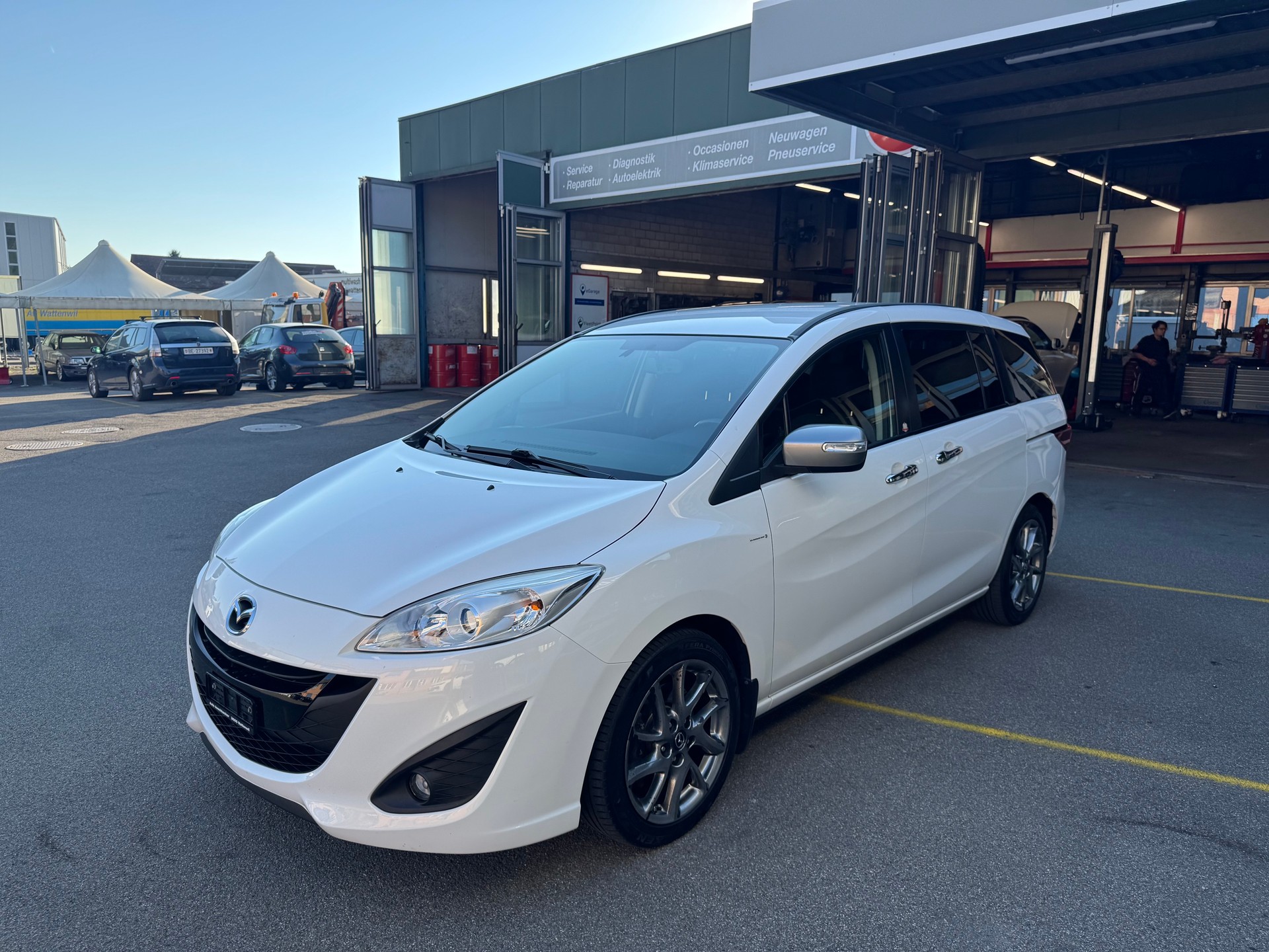 MAZDA 5 2.0 16V Voila ma Suisse Edition+ Activematic-image-1