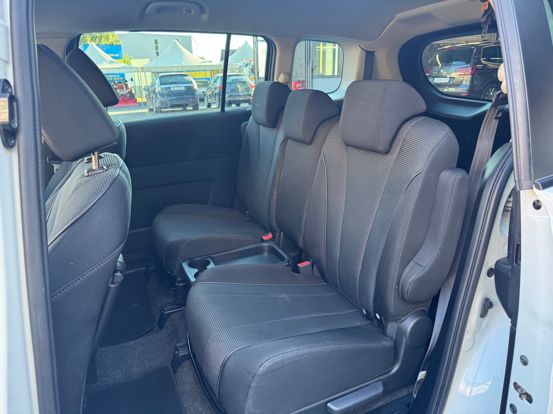 MAZDA 5 2.0 16V Voila ma Suisse Edition+ Activematic-image-6