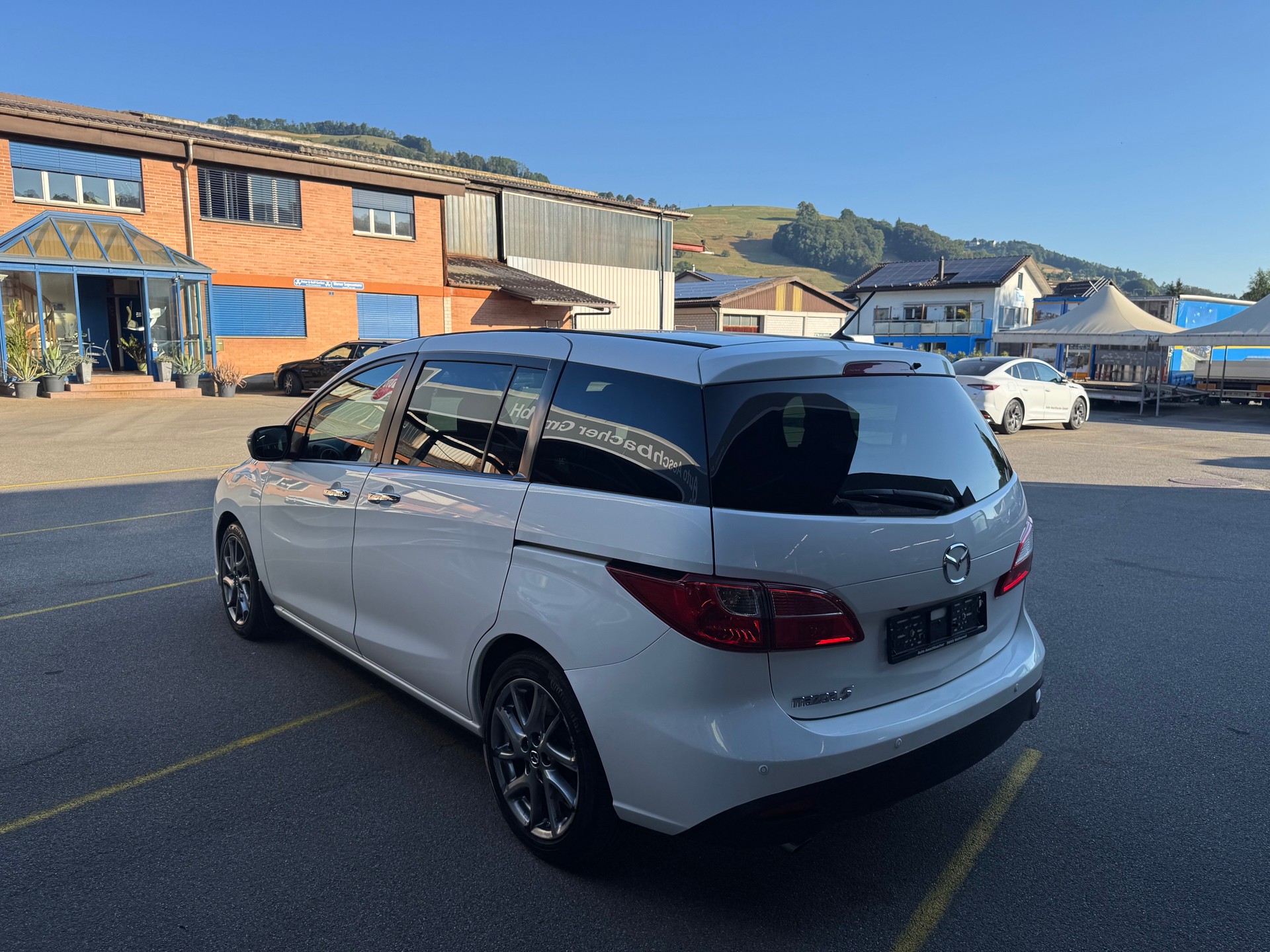 MAZDA 5 2.0 16V Voila ma Suisse Edition+ Activematic-image-3