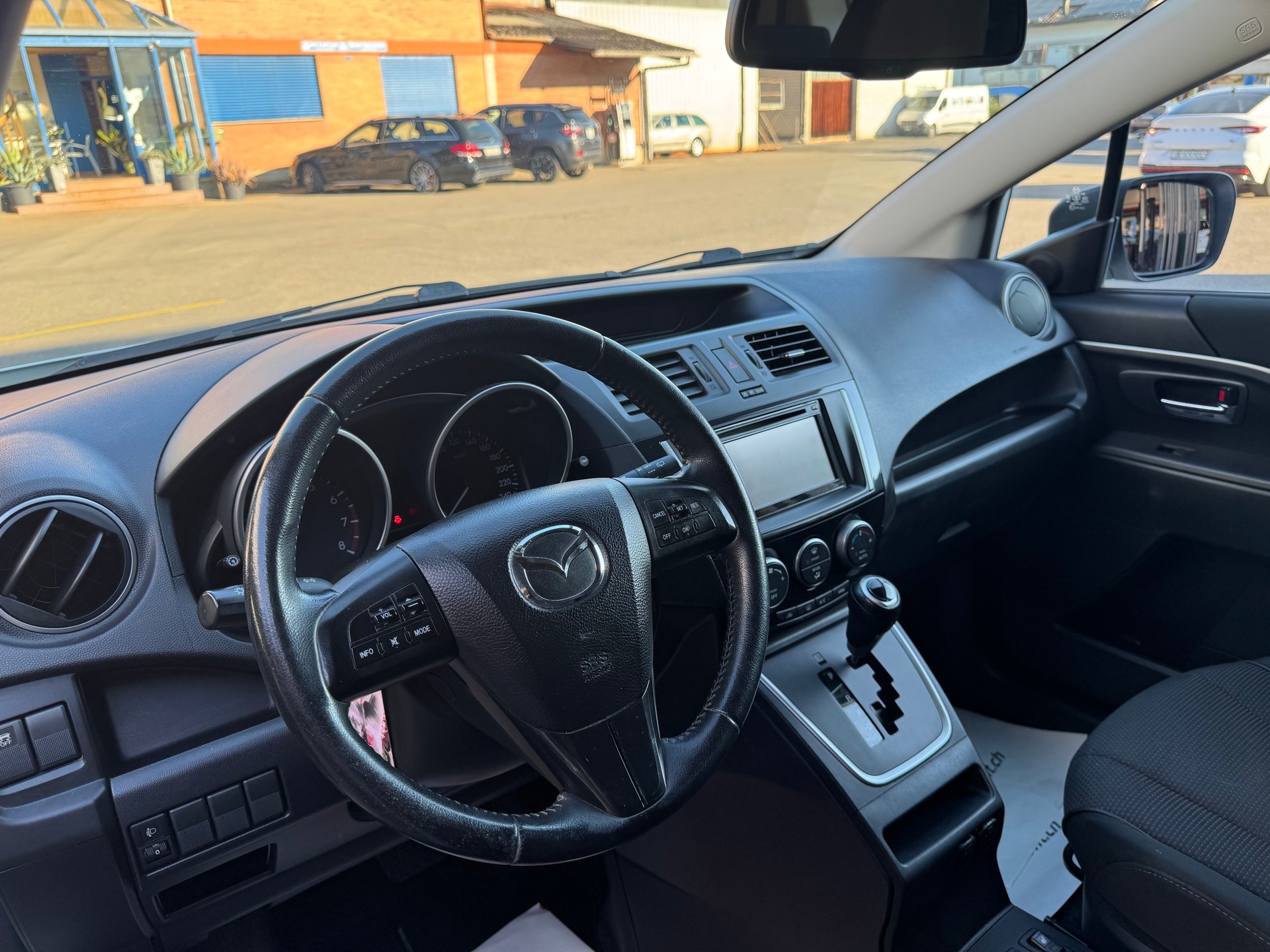 MAZDA 5 2.0 16V Voila ma Suisse Edition+ Activematic-image-4