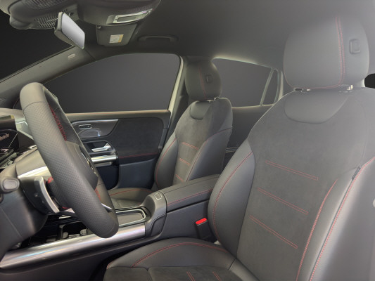 MERCEDES-BENZ GLA 250 4Matic Swiss Star-image-8