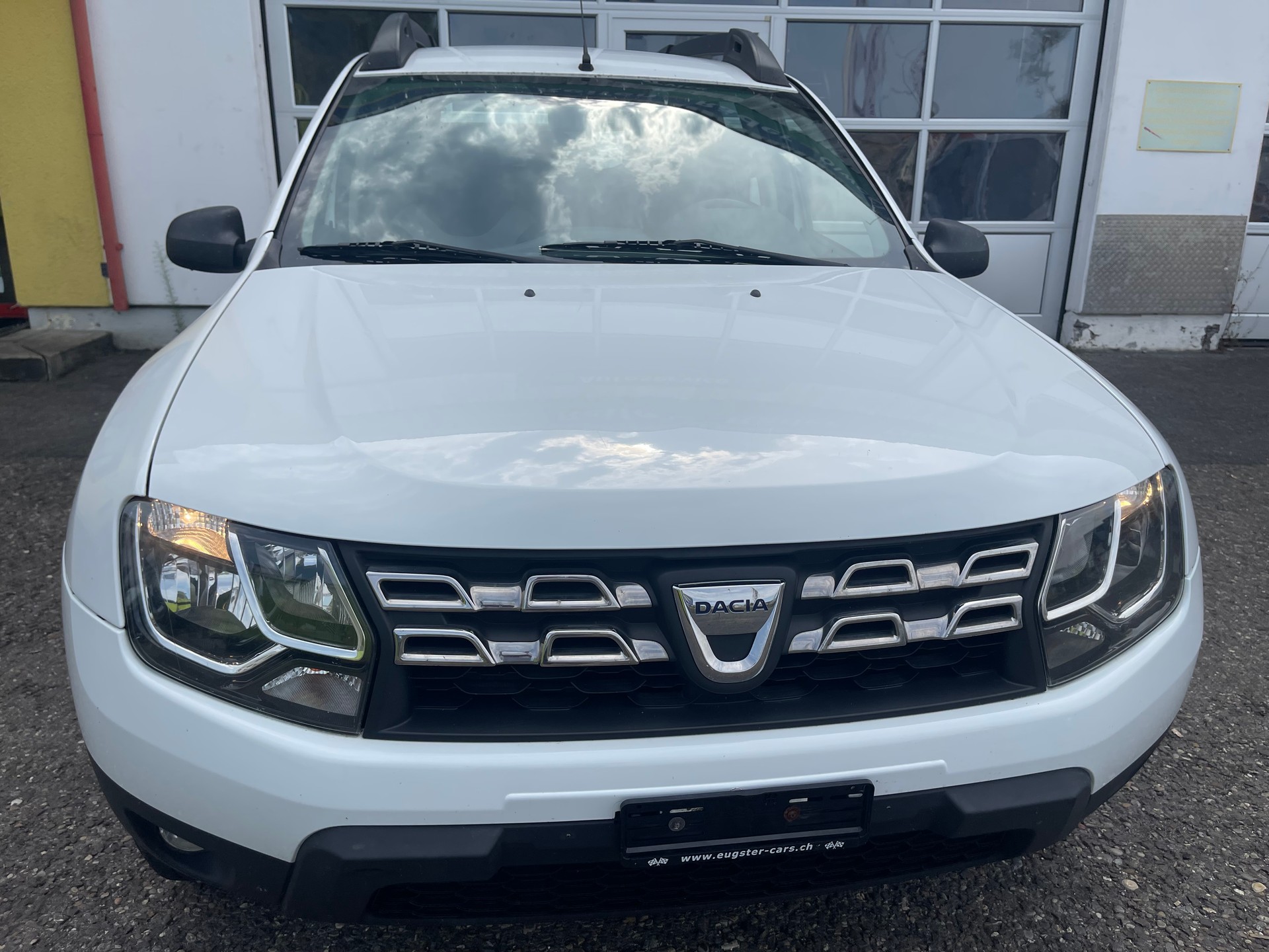 DACIA Duster 1.6 Celebration 4x4-image-0