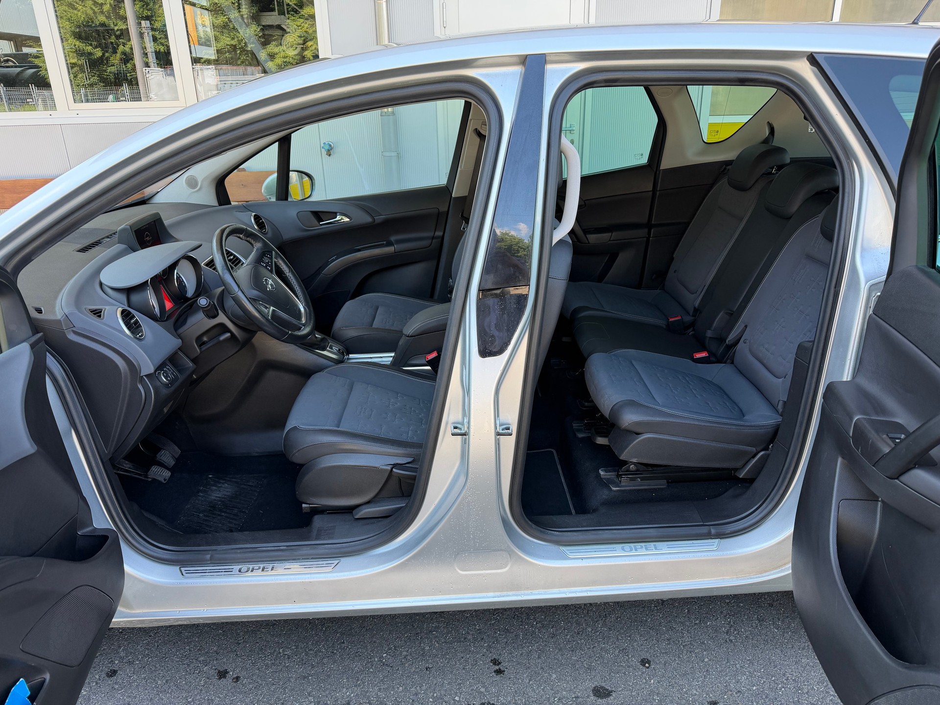 OPEL Meriva 1.4 Turbo Drive-image-10