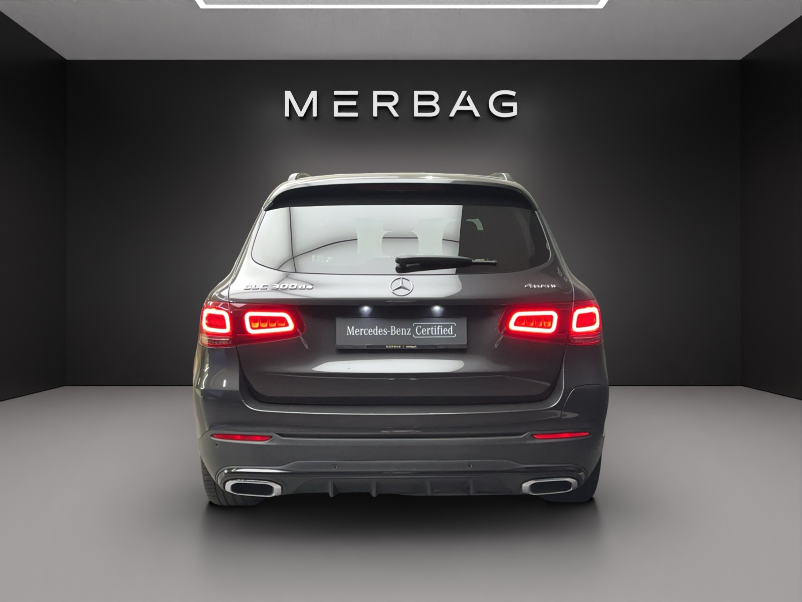 MERCEDES-BENZ GLC 300 de AMG Line 4M A-image-4