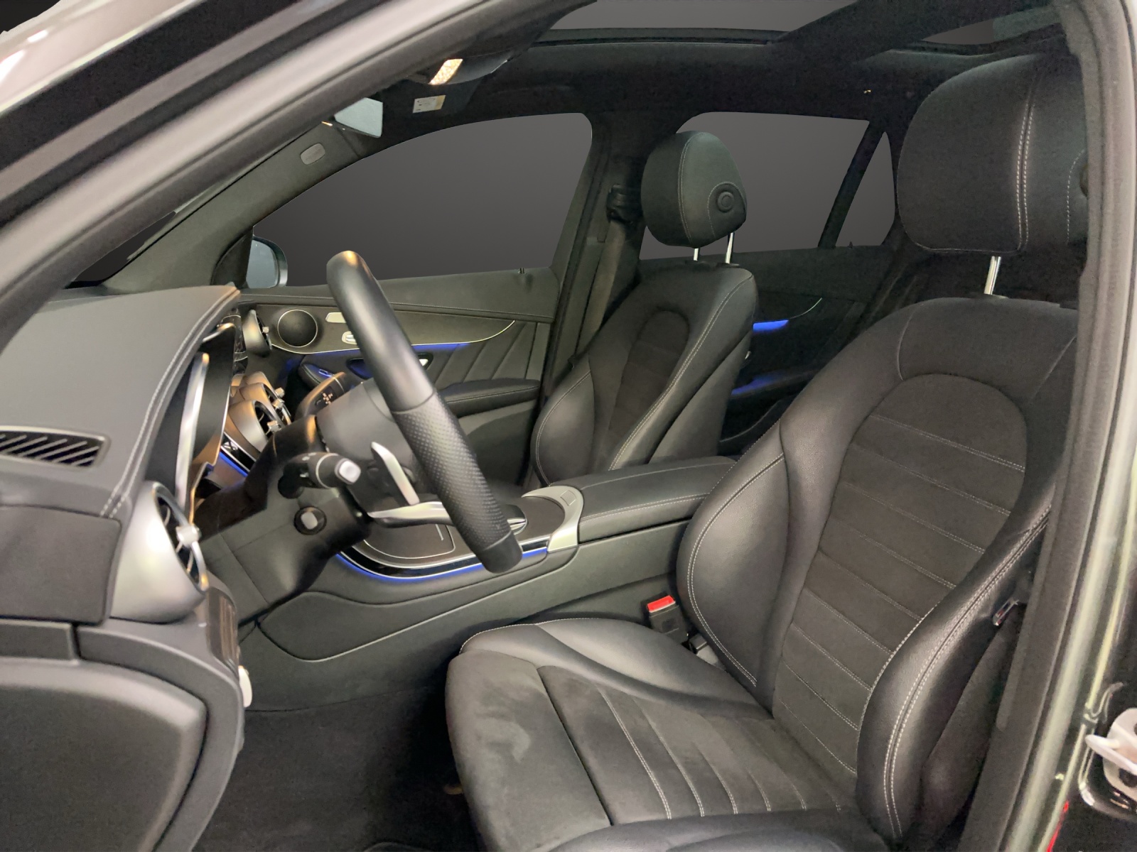 MERCEDES-BENZ GLC 300 de AMG Line 4M A-image-7
