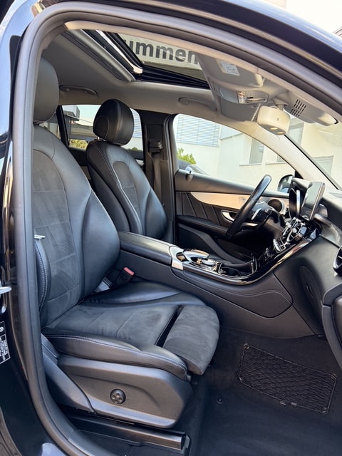 MERCEDES-BENZ GLC Coupé 250 d AMG Line 4Matic 9G-Tronic-image-4