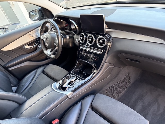 MERCEDES-BENZ GLC Coupé 250 d AMG Line 4Matic 9G-Tronic-image-3