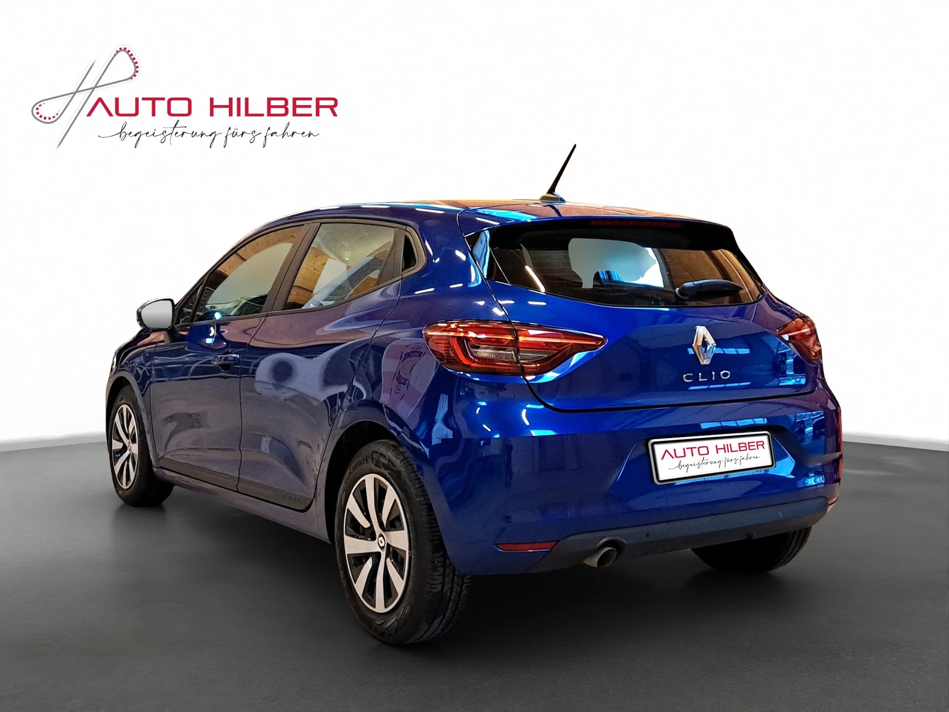 RENAULT Clio 1.0 Intens CVT-image-3