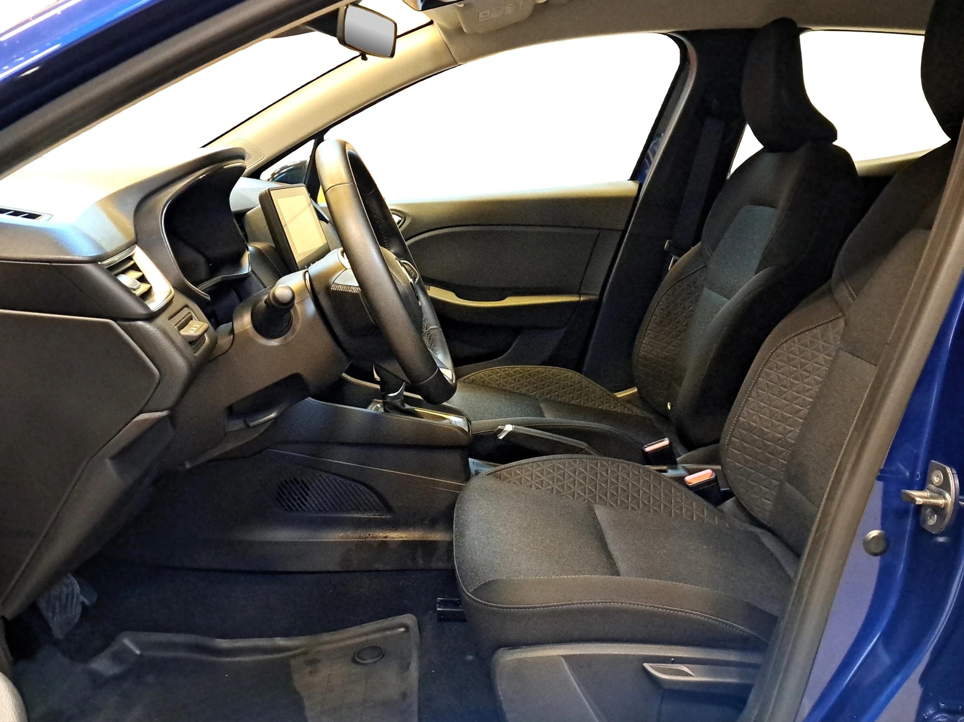 RENAULT Clio 1.0 Intens CVT-image-6