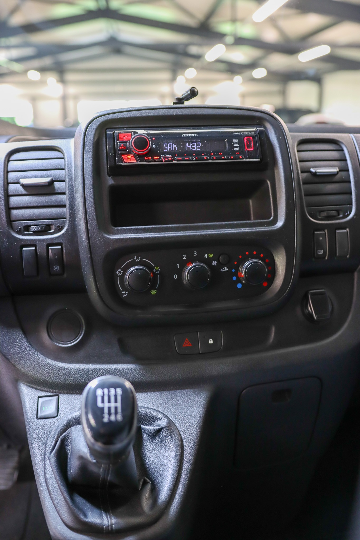 NISSAN NV300 dCi 120 2.9 L1H1 Pro-image-9
