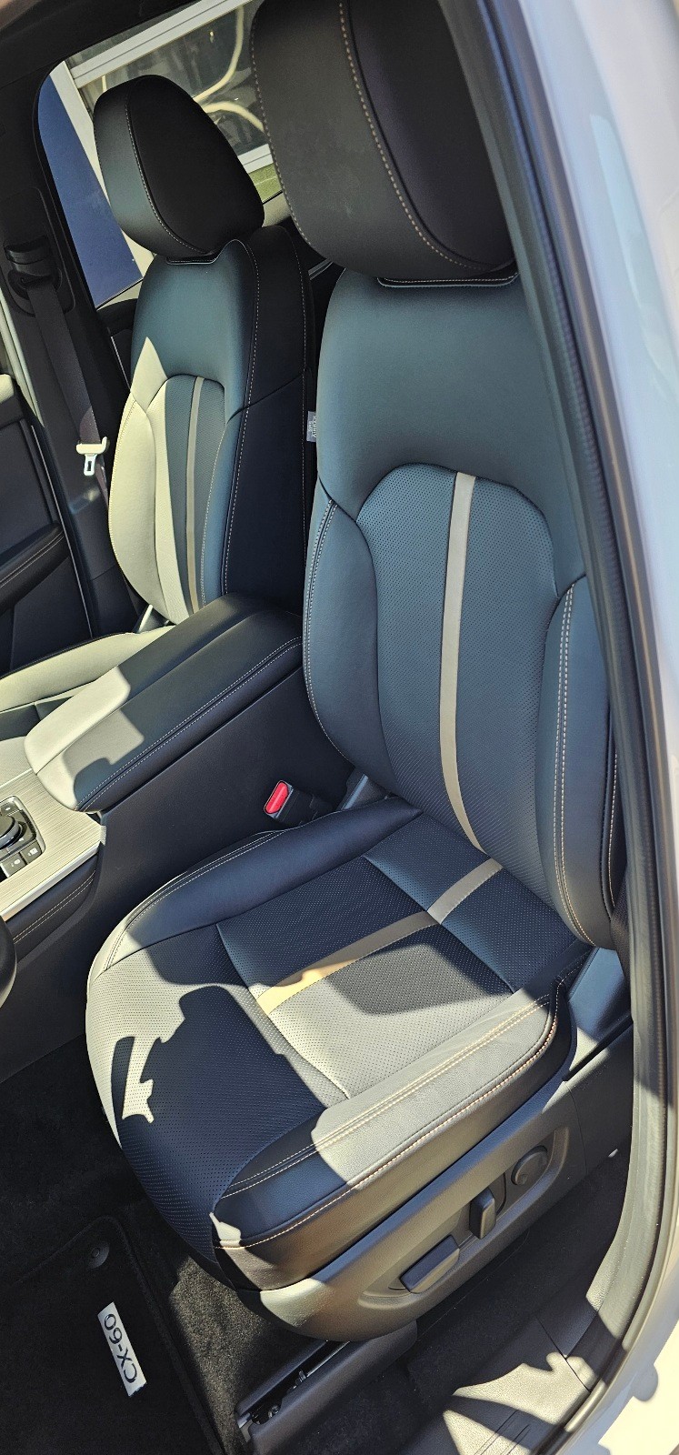 MAZDA CX-60 2.5 PHEV Homura Plus-image-11