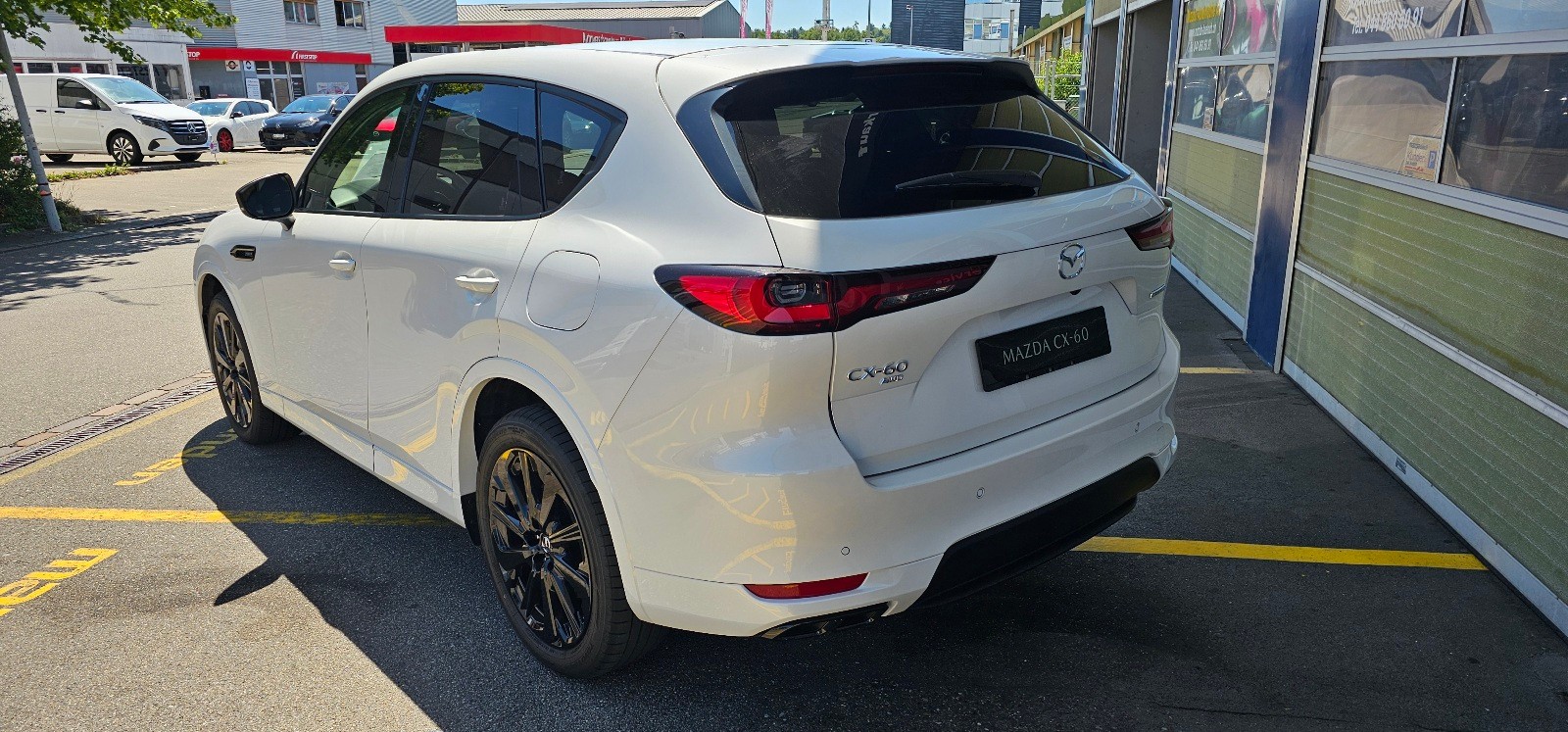 MAZDA CX-60 2.5 PHEV Homura Plus-image-4