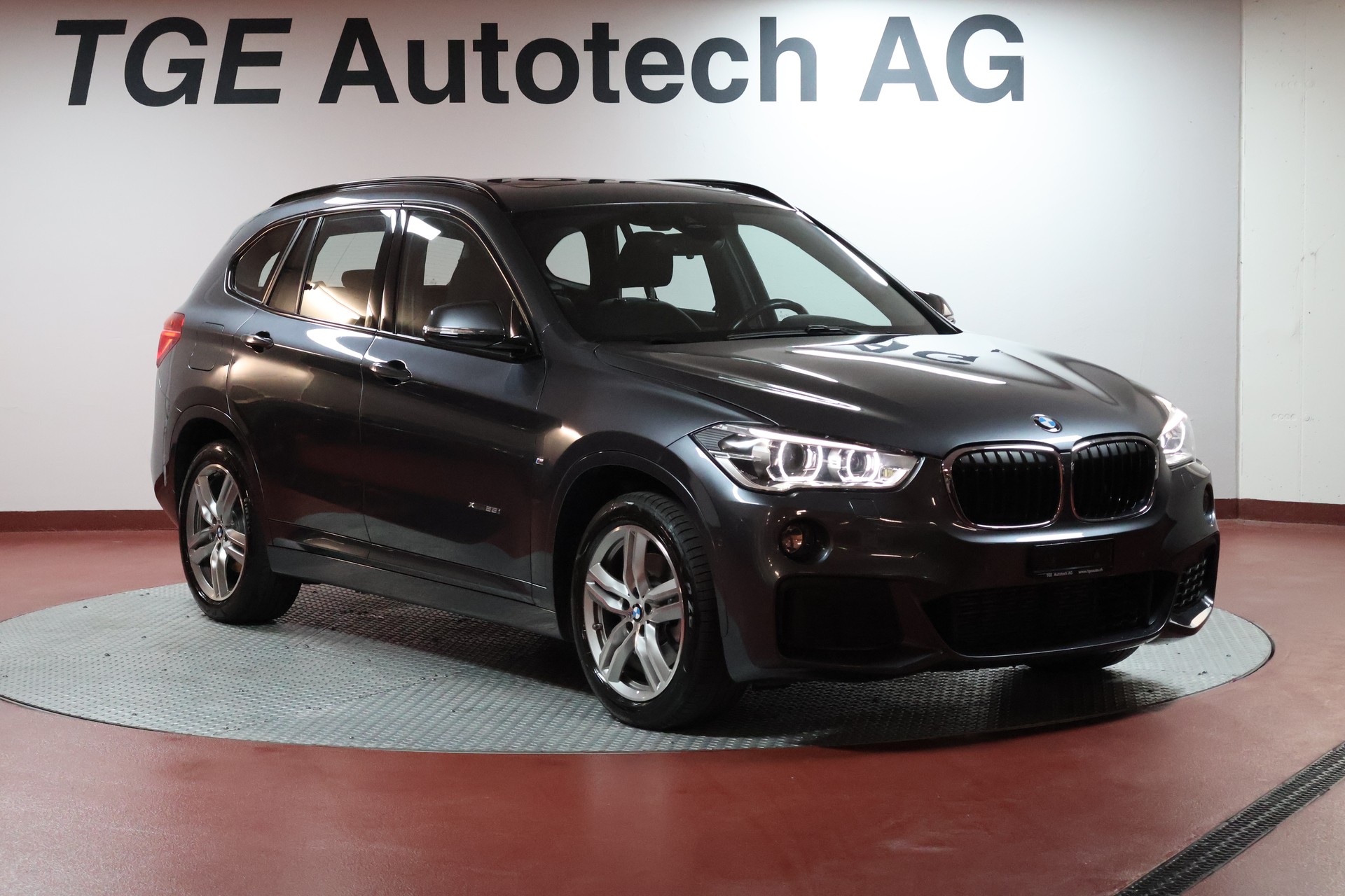 BMW X1 xDrive 25i M Sport Steptronic-image-2
