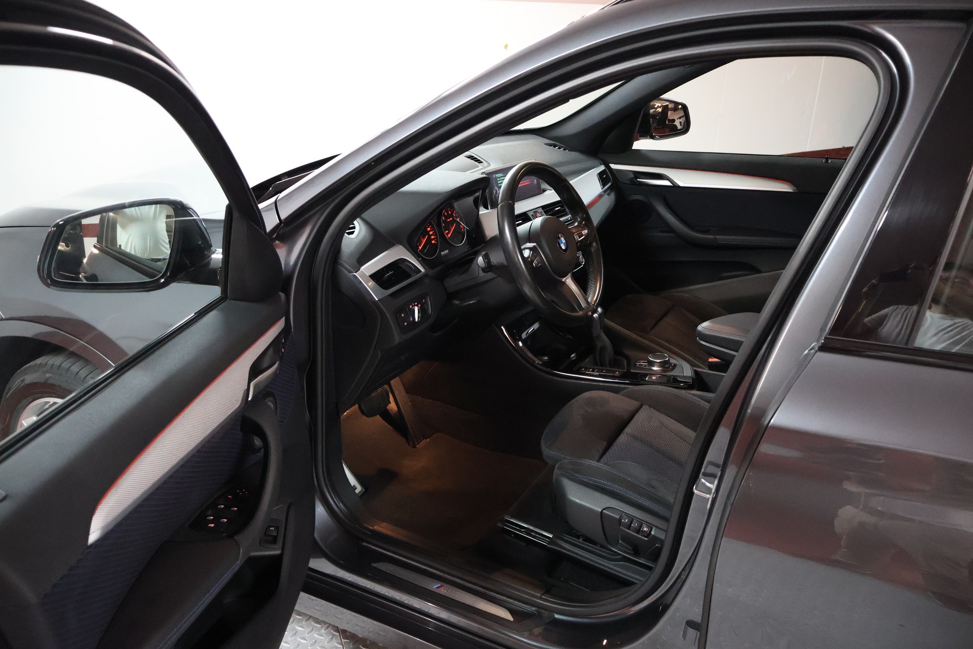 BMW X1 xDrive 25i M Sport Steptronic-image-6