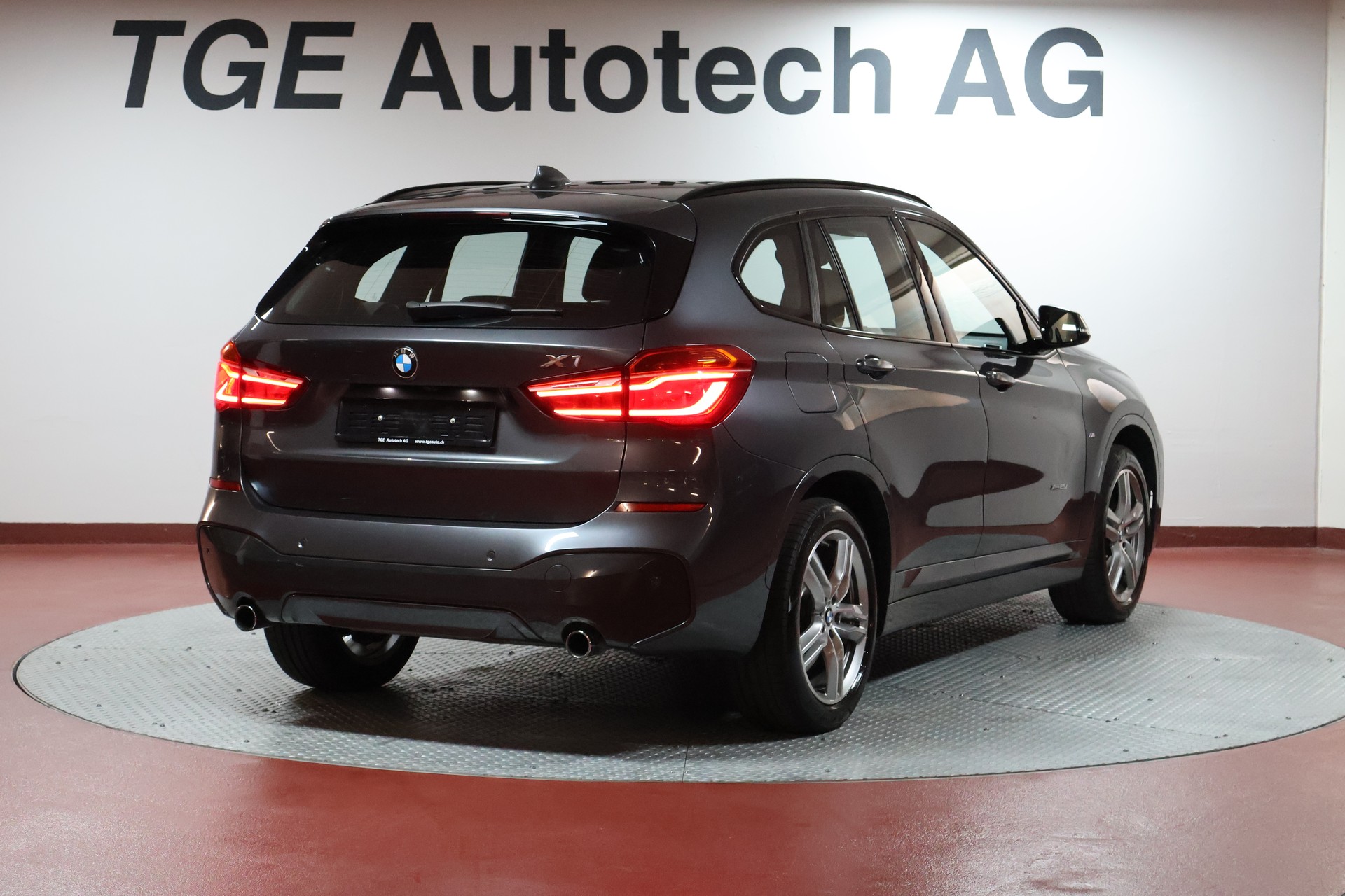 BMW X1 xDrive 25i M Sport Steptronic-image-21