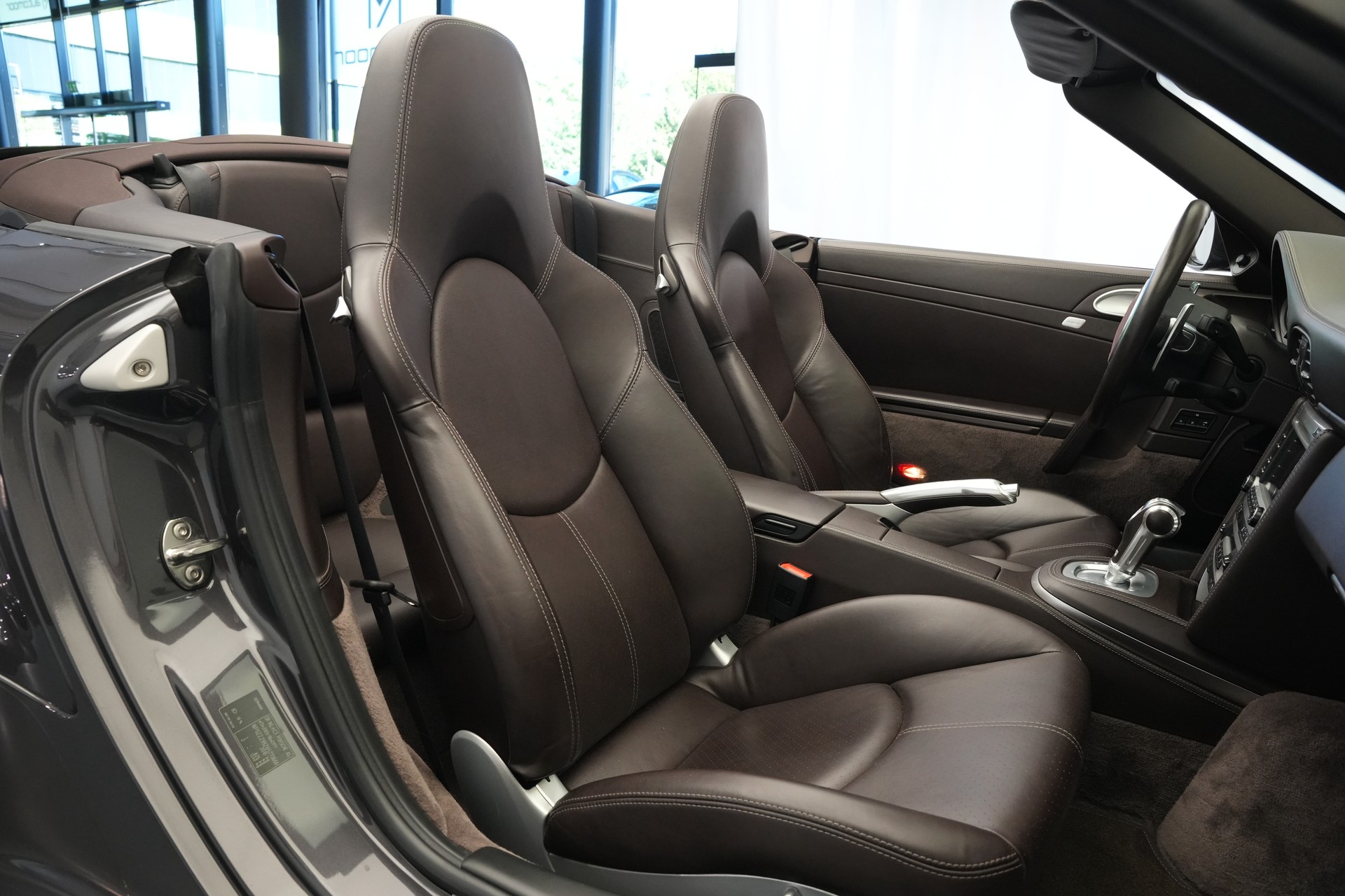PORSCHE 911 Cabrio Turbo S PDK *CH-Fahrzeug* *Techart Felgen*-image-18