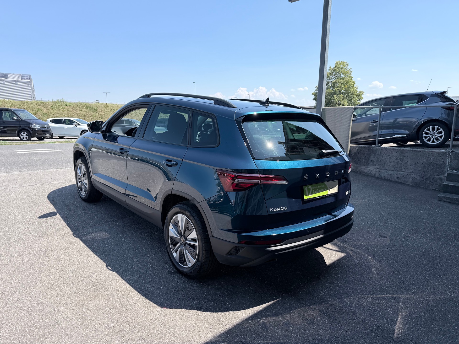 SKODA Karoq 2.0 TDI CR Ambition 4x4 DSG+++ANHÄNGERKUPPLUNG+++-image-1