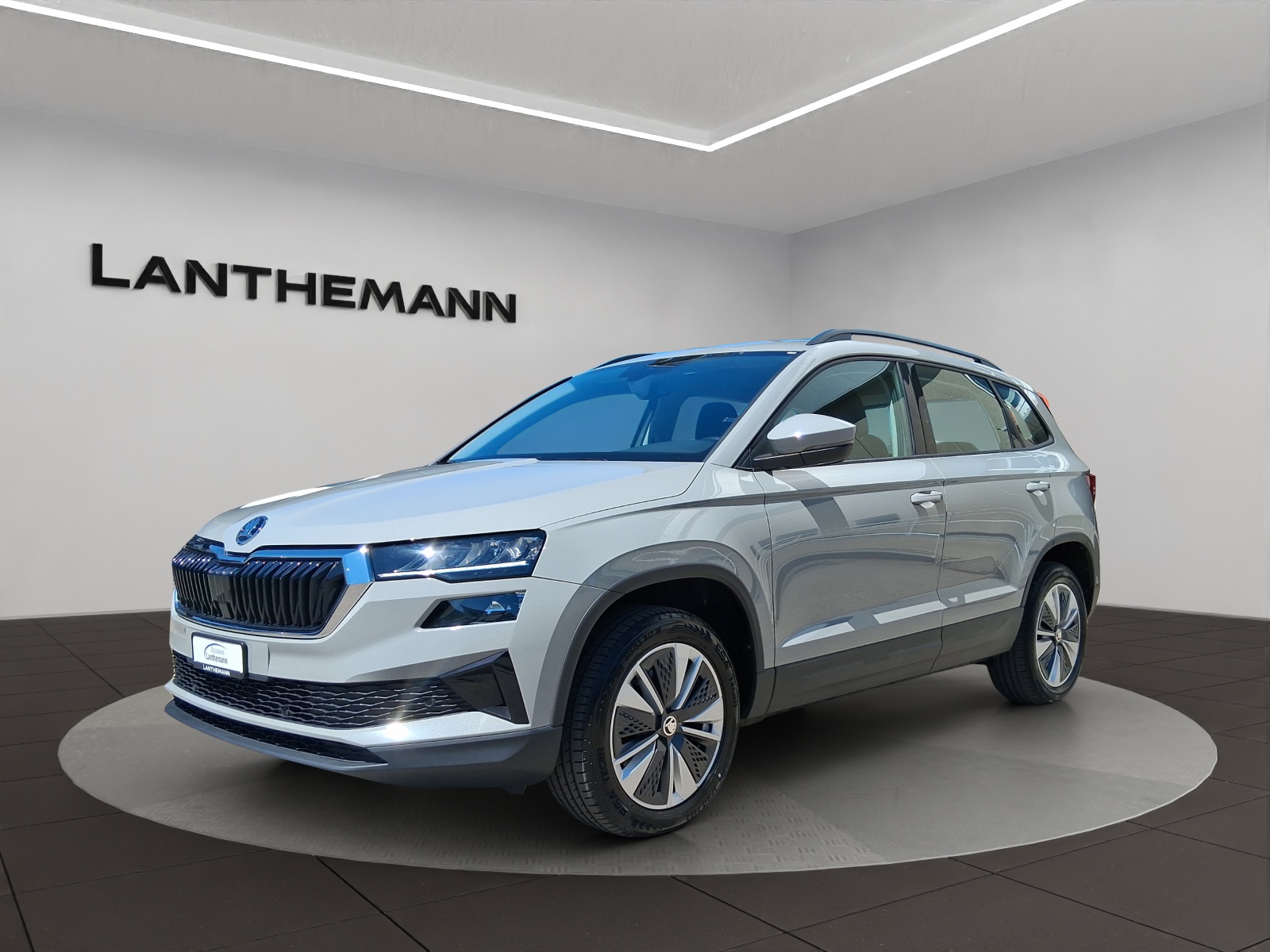SKODA Karoq 1.5 TSI Ambition-image-0