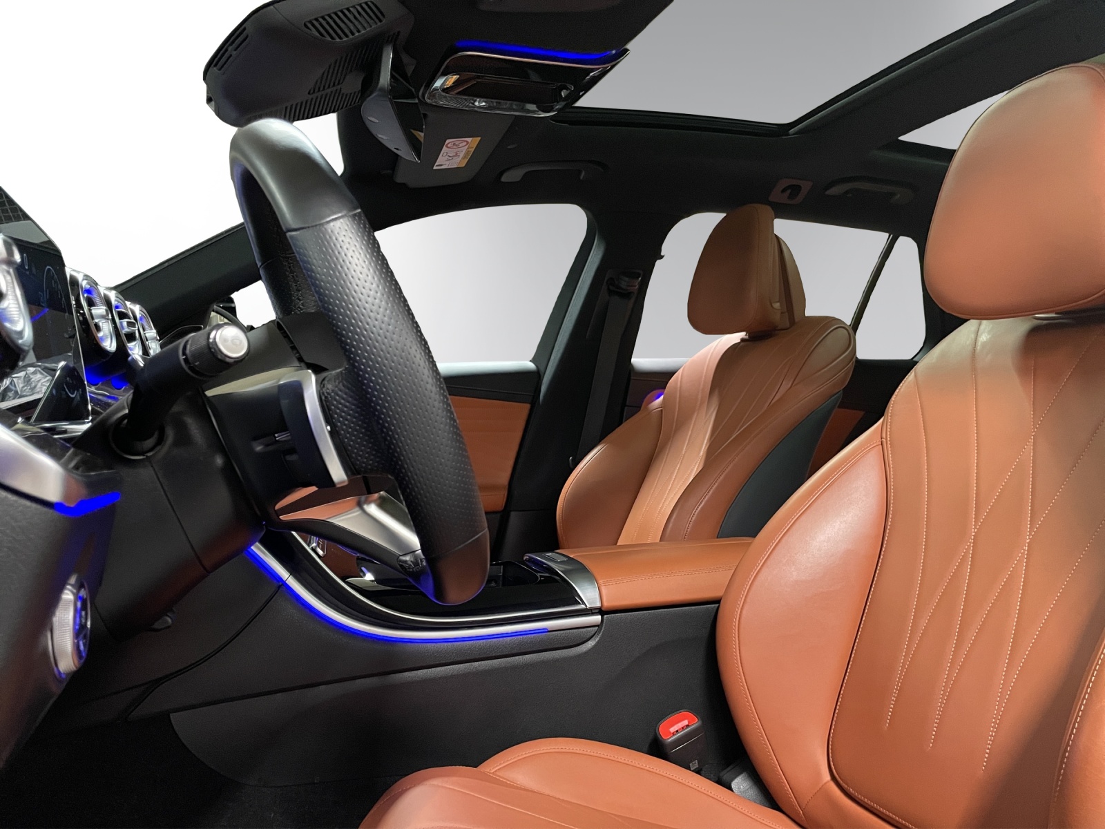 MERCEDES-BENZ C 300 e T AMG Line-image-9