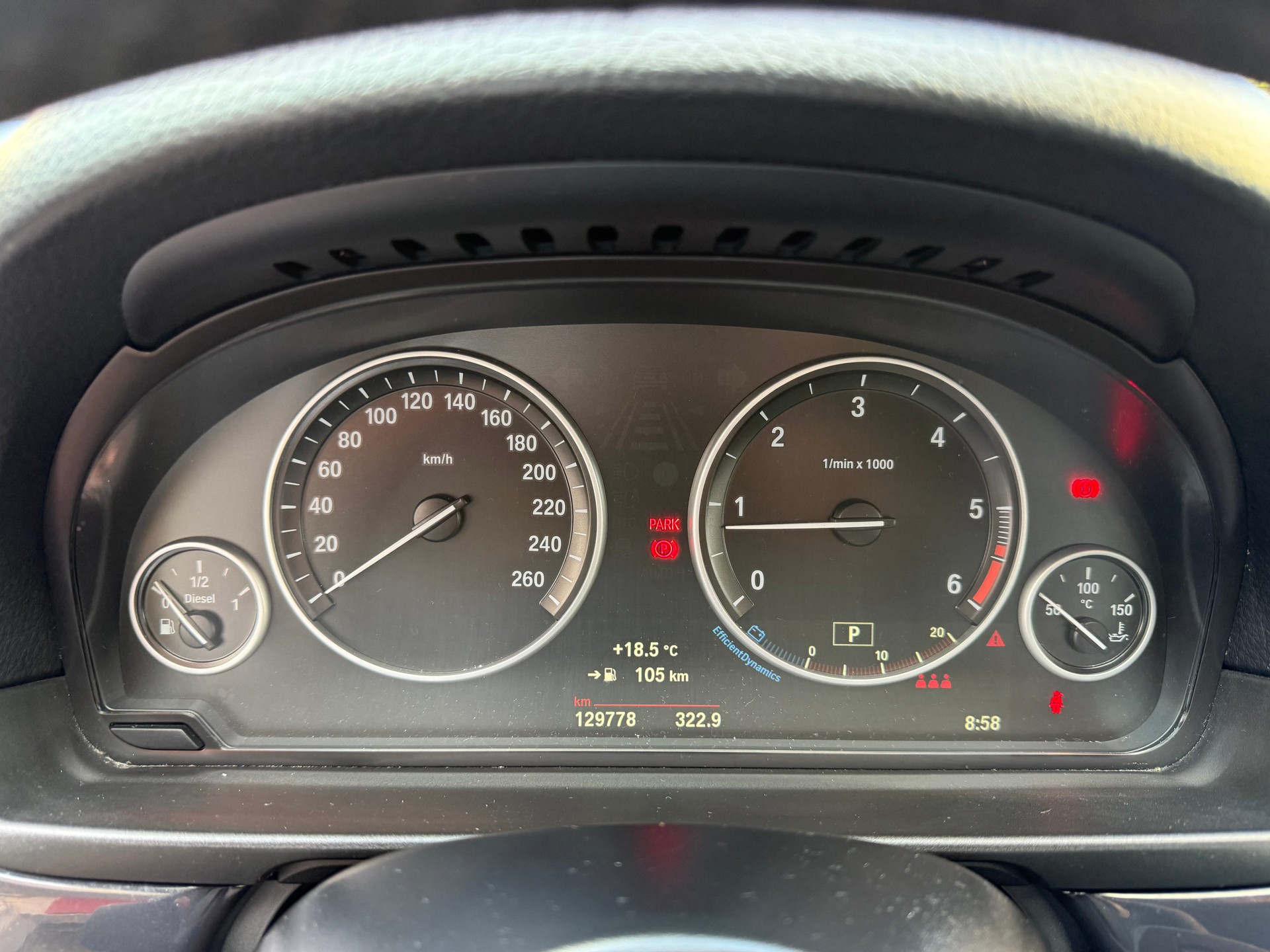 BMW 520d Touring xDrive Steptronic-image-8