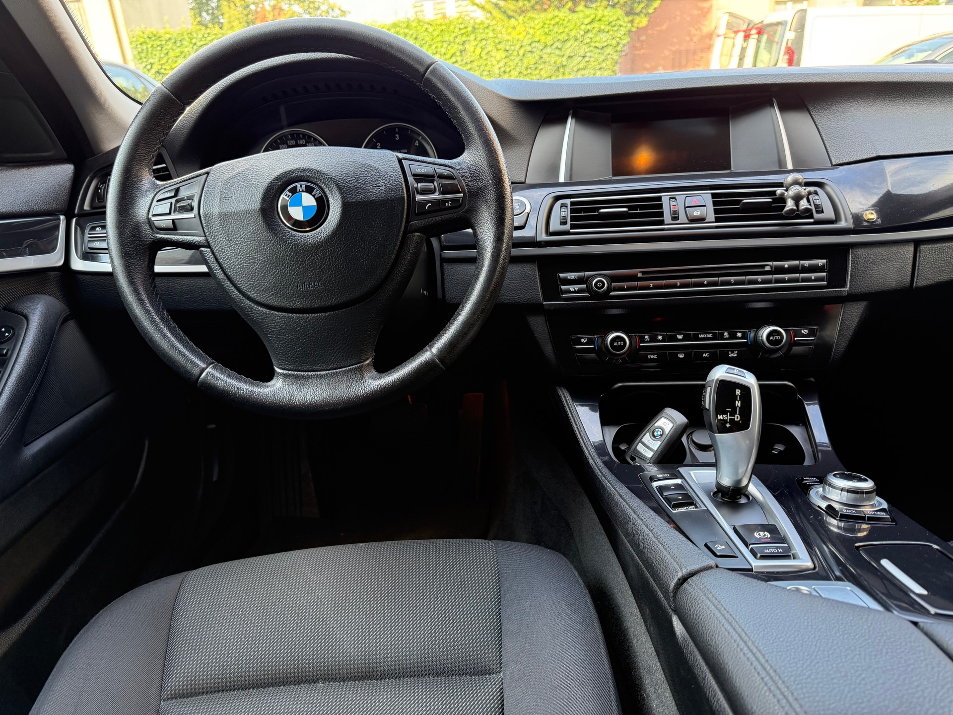 BMW 520d Touring xDrive Steptronic-image-7