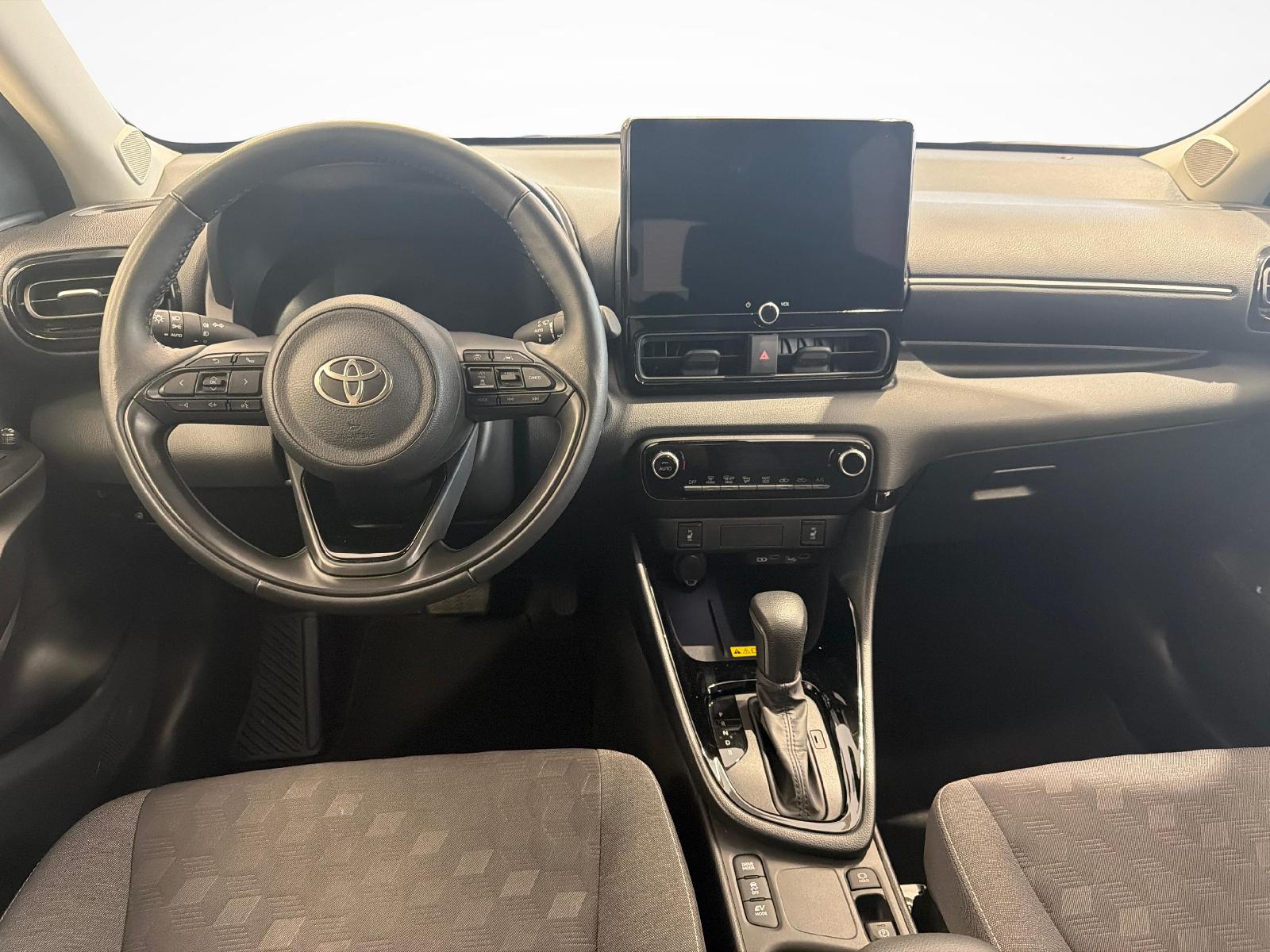 TOYOTA Yaris 1.5 VVT-i HSD Trend + Ruote invernali incluse-image-8