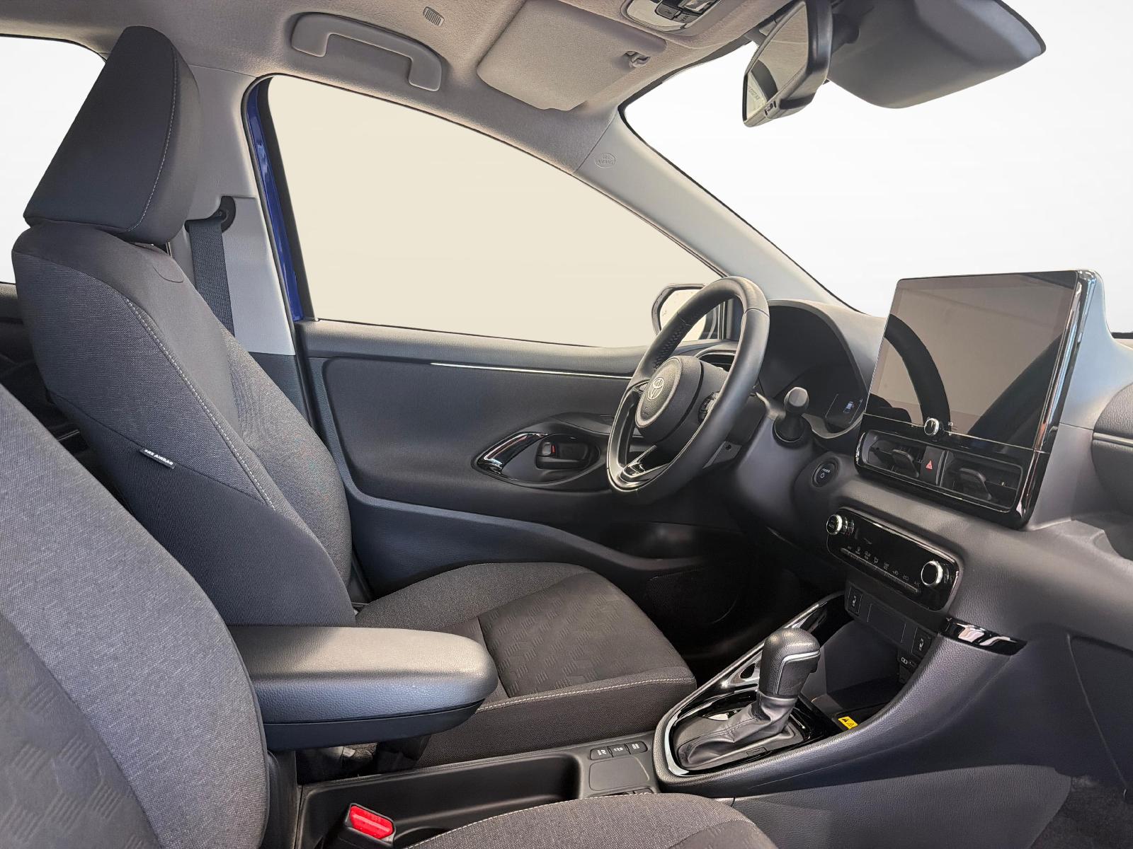 TOYOTA Yaris 1.5 VVT-i HSD Trend + Ruote invernali incluse-image-9
