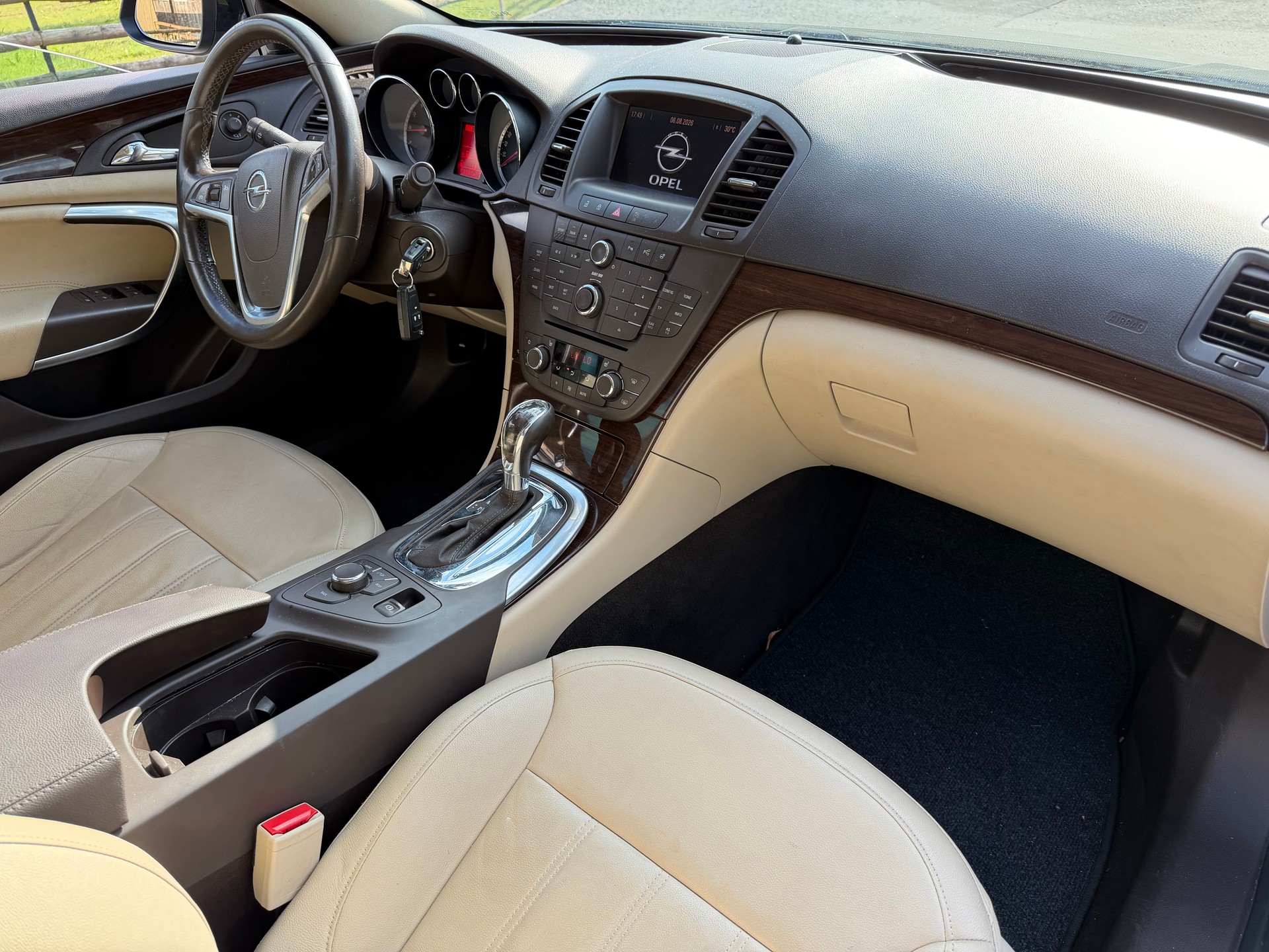 OPEL Insignia 2.0 Turbo Sport Automatic-image-4