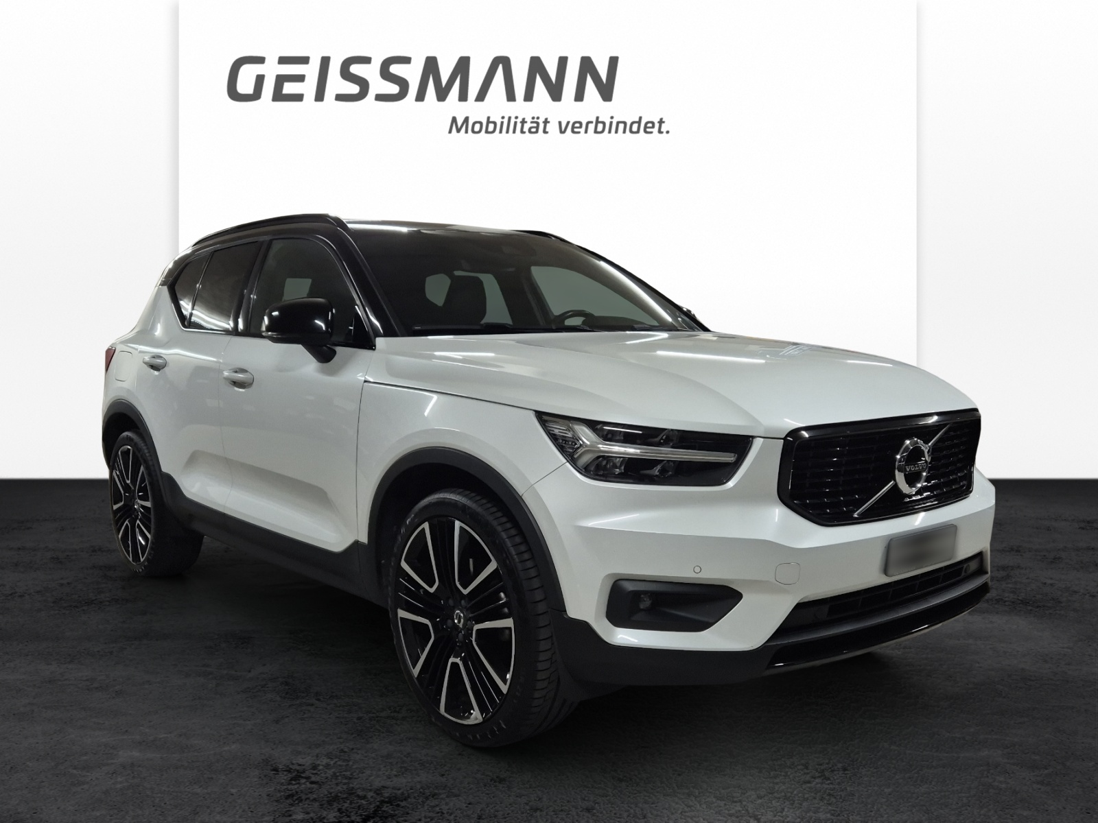 VOLVO XC40 2.0 D4 R-Design AWD-showroom-element-1