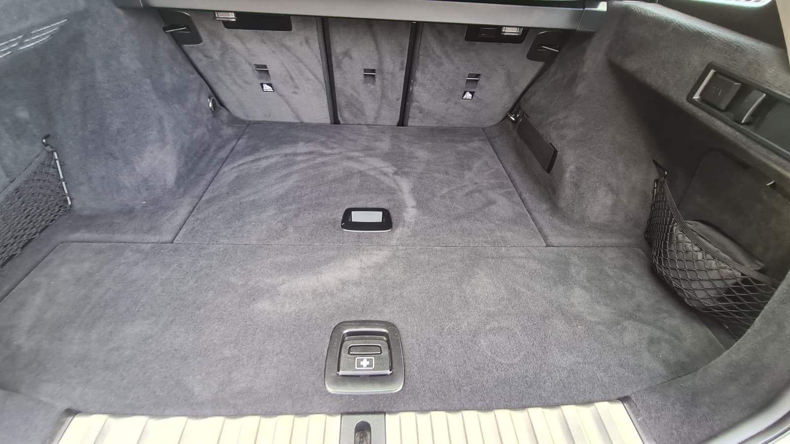 BMW 320d xDrive 48V Touring Steptronic ** Teil-Leder ** Gr-Navi ** Sitzheizung ** PDC Vorne + Hinten ** Frisch Ab MFK & Service **-image-9