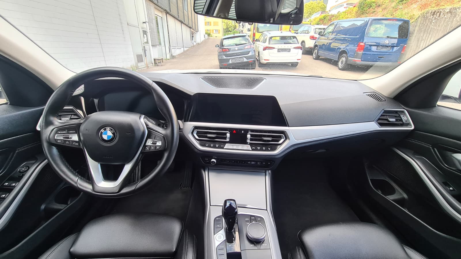 BMW 320d xDrive 48V Touring Steptronic ** Teil-Leder ** Gr-Navi ** Sitzheizung ** PDC Vorne + Hinten ** Frisch Ab MFK & Service **-image-18
