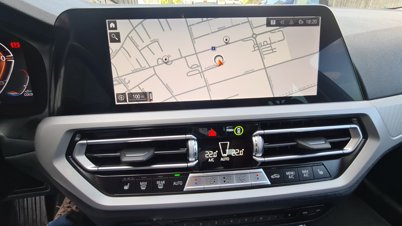 BMW 320d xDrive 48V Touring Steptronic ** Teil-Leder ** Gr-Navi ** Sitzheizung ** PDC Vorne + Hinten ** Frisch Ab MFK & Service **-image-12