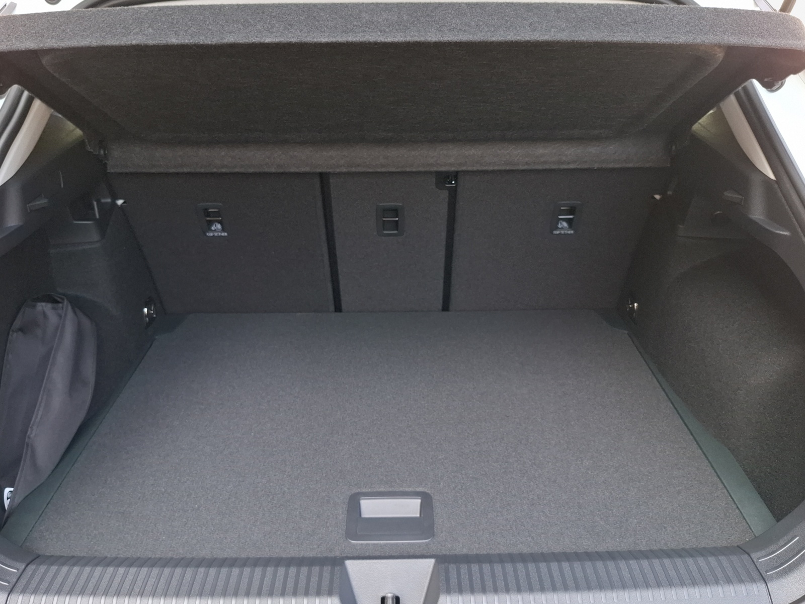 VW T-Roc 1.5 eTSI mHEV Life DSG-image-12