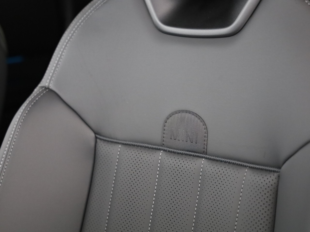 MINI Countryman SE ALL 4-image-12