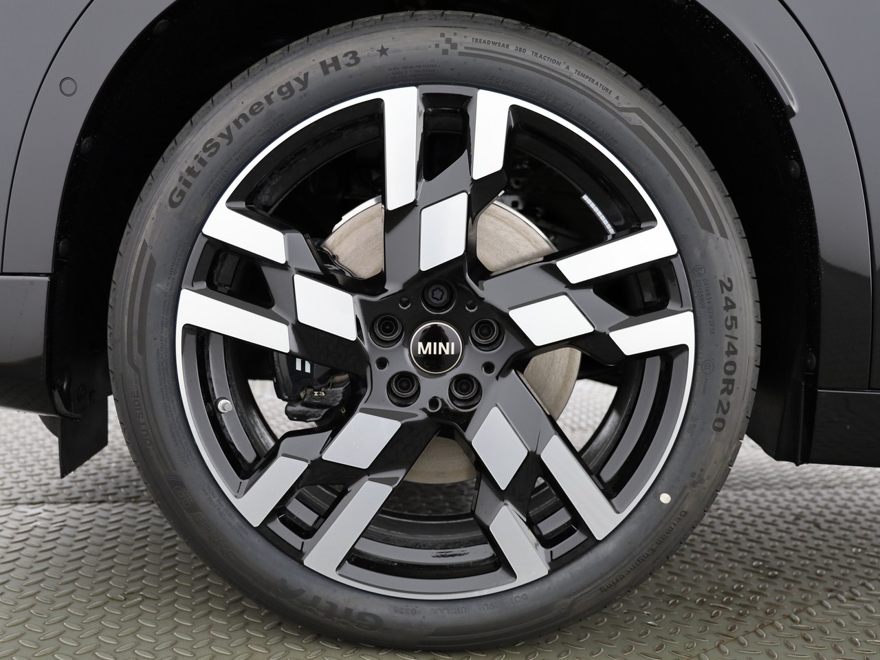 MINI Countryman SE ALL 4-image-23