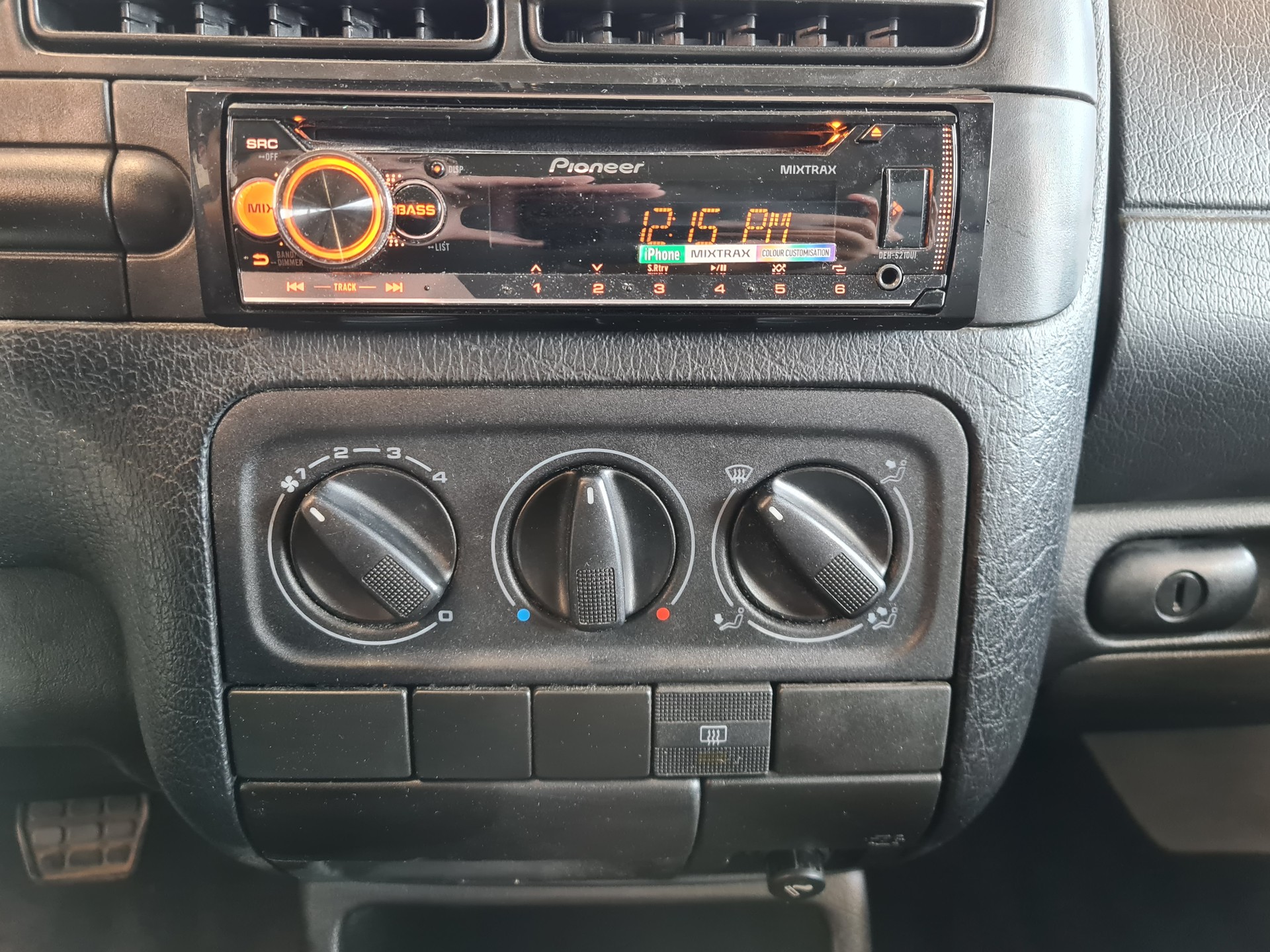 VW Golf 1800 Swiss Line ABS-image-8