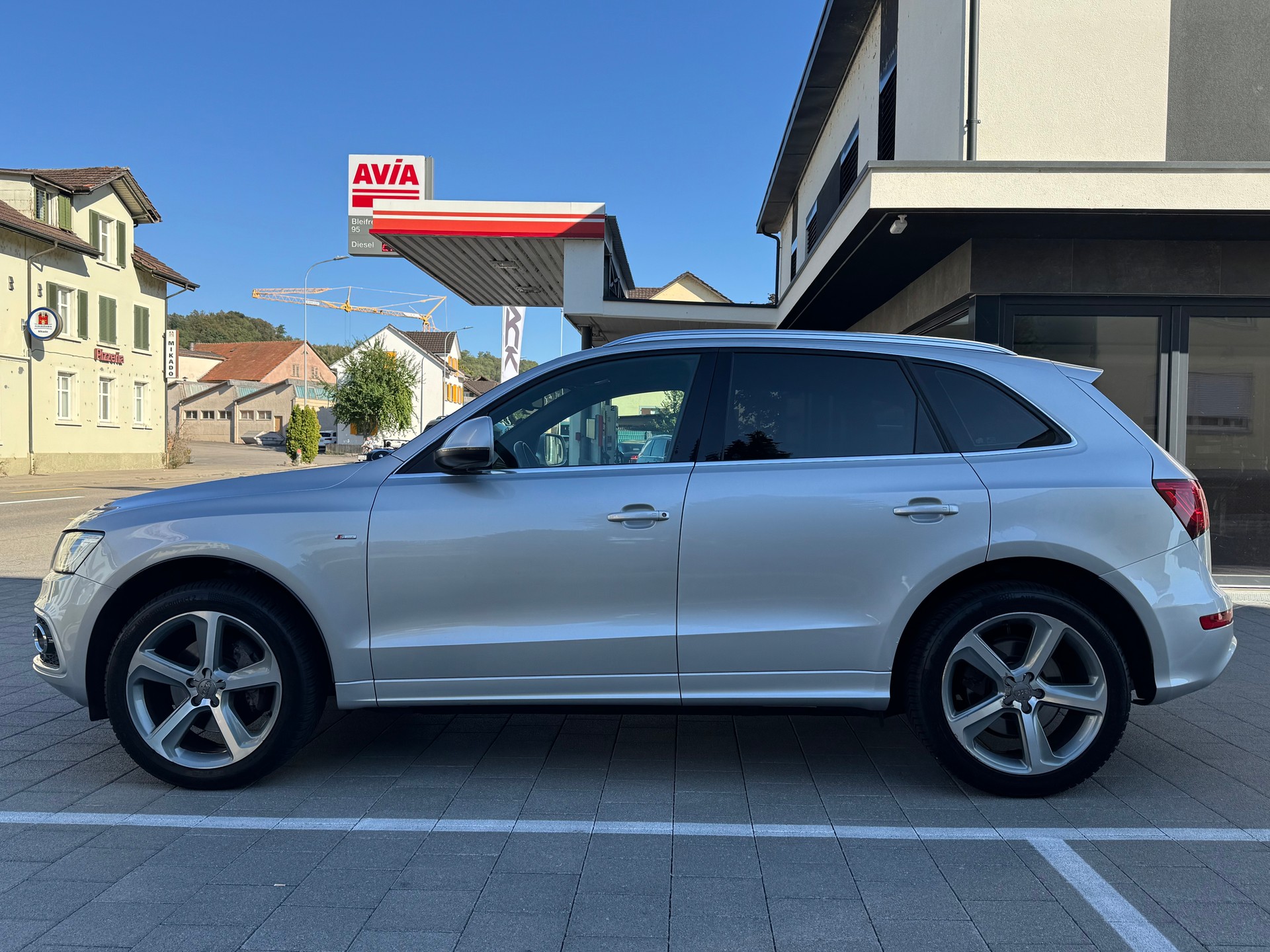 AUDI Q5 3.0 TFSI S Line quattro tiptronic-image-1