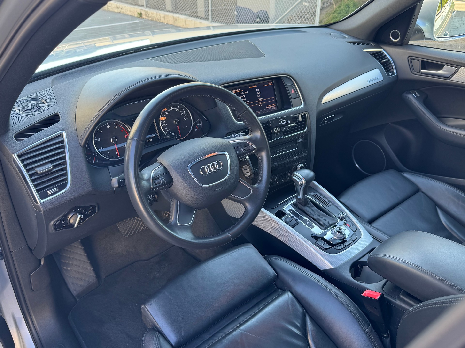 AUDI Q5 3.0 TFSI S Line quattro tiptronic-image-8