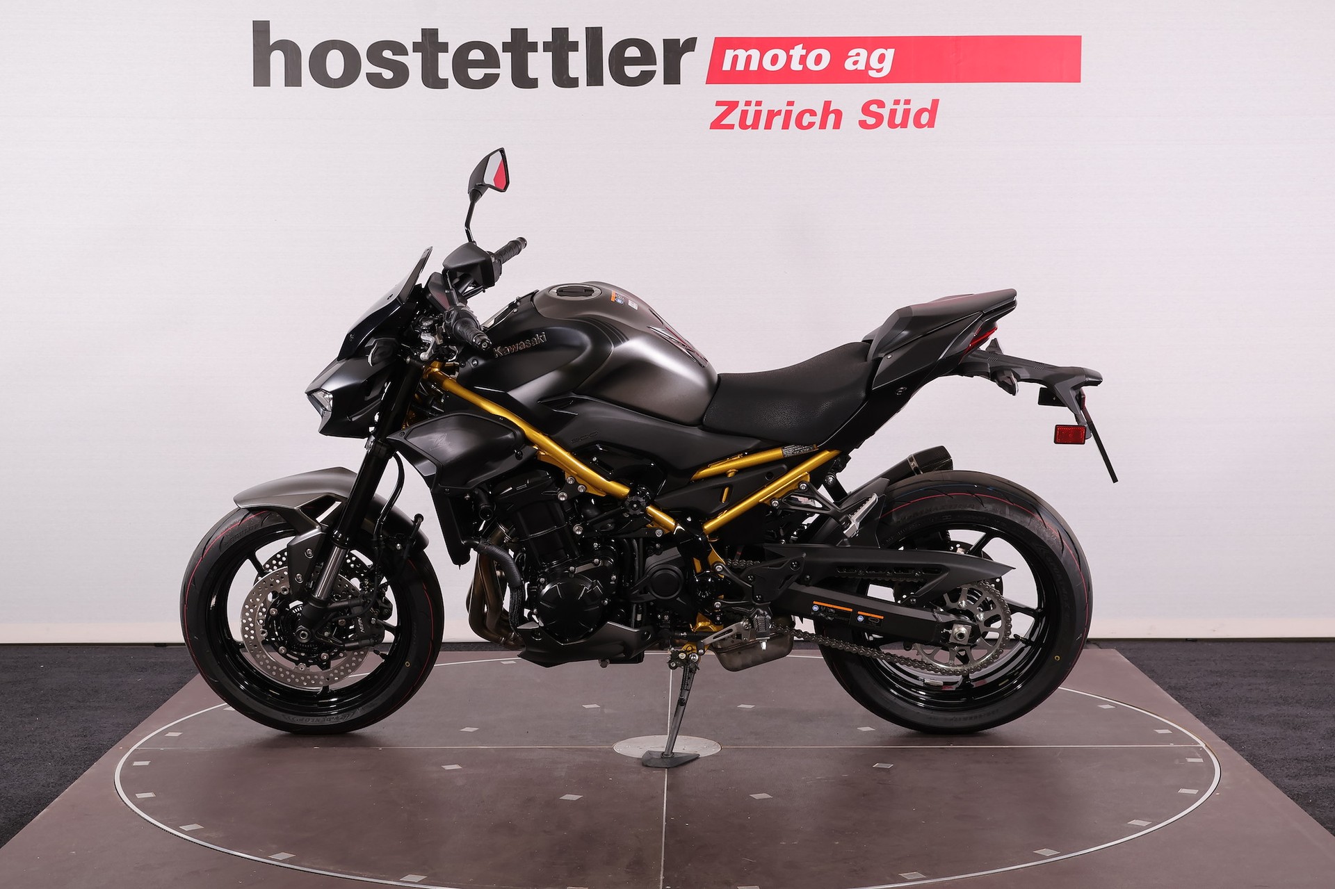 KAWASAKI Z900 70 kW-showroom-element-1