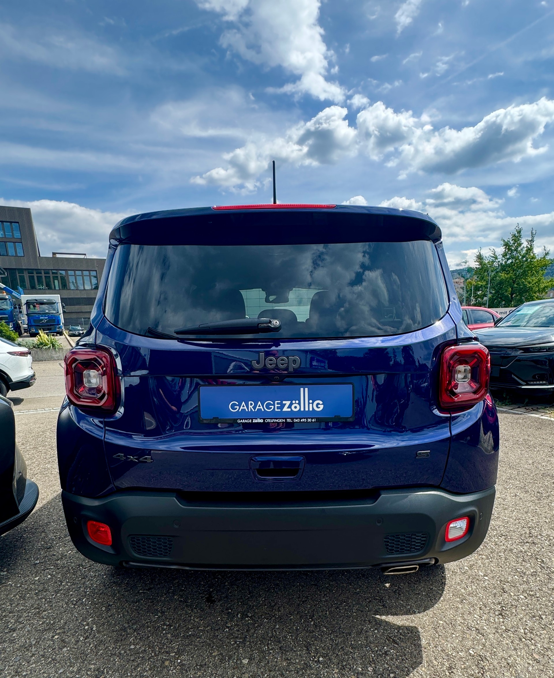 JEEP Renegade 1.3 Turbo Limited AWD-image-5