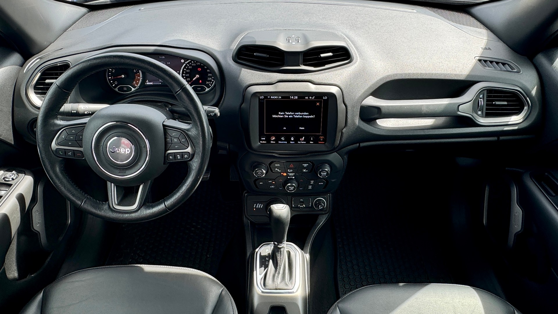 JEEP Renegade 1.3 Turbo Limited AWD-image-12