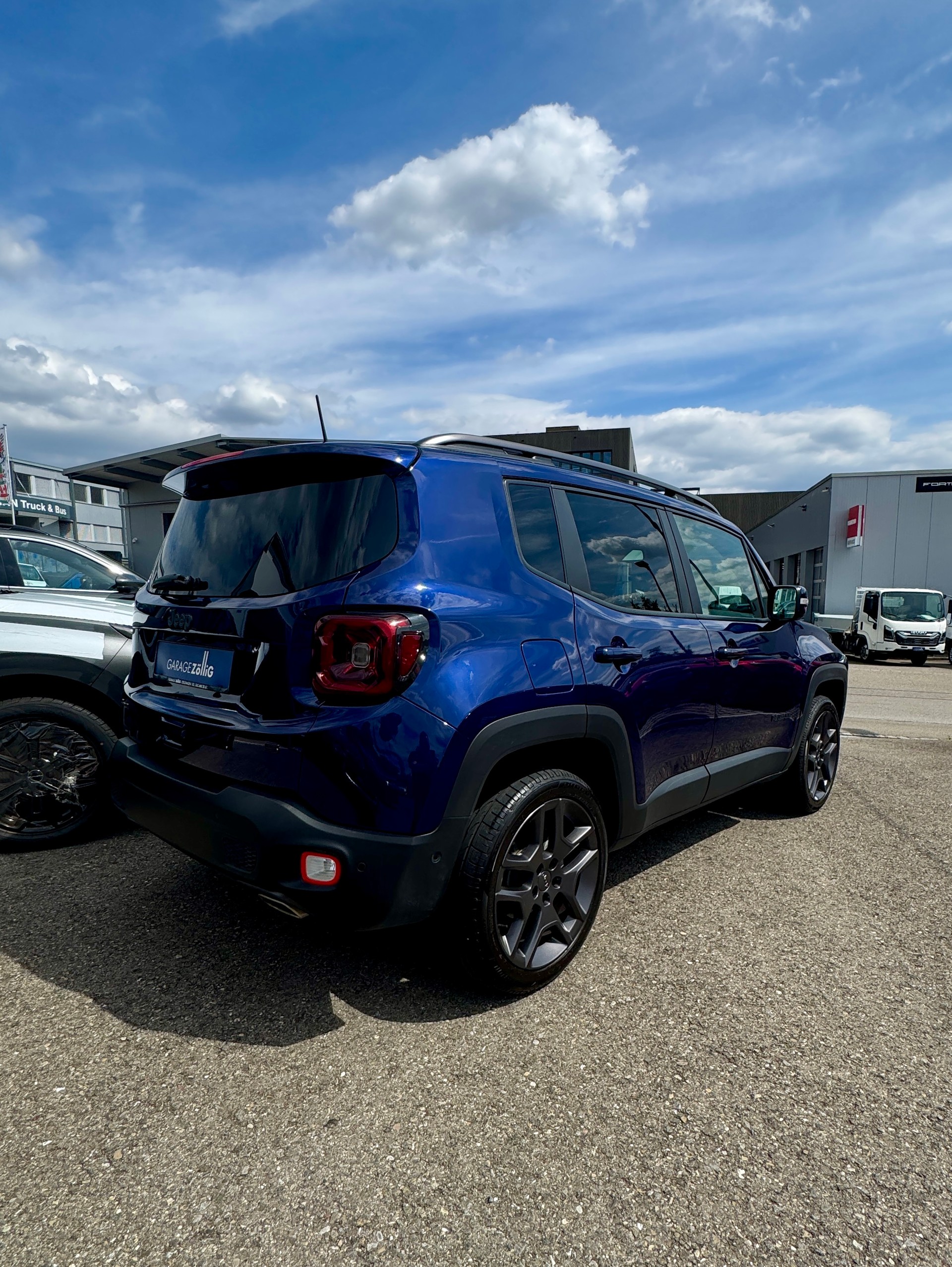 JEEP Renegade 1.3 Turbo Limited AWD-image-4
