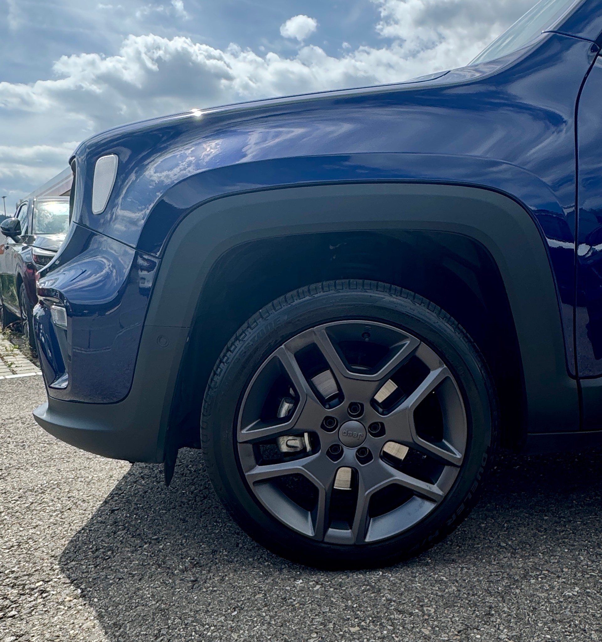 JEEP Renegade 1.3 Turbo Limited AWD-showroom-element-1