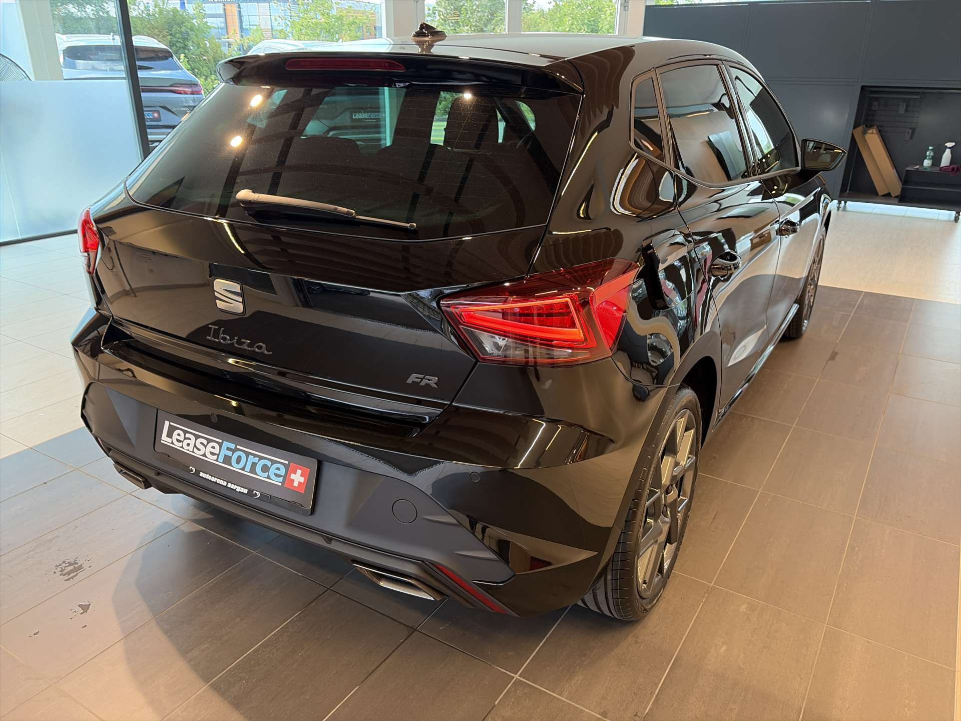SEAT Ibiza 1.0 EcoTSi FR DSG-Automat-image-2
