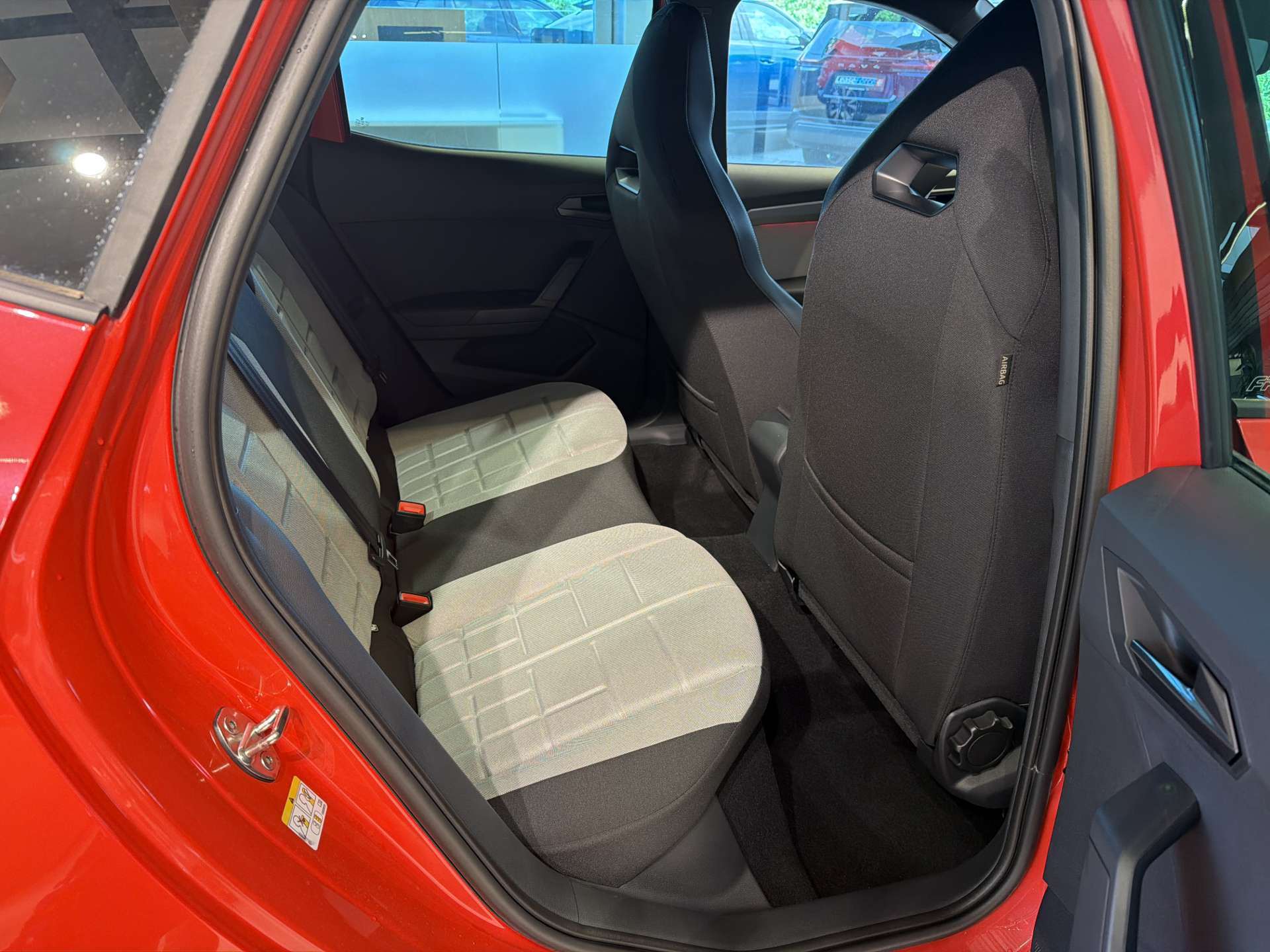 SEAT Arona 1.0 TSi Eco FR DSG-Automat-image-6