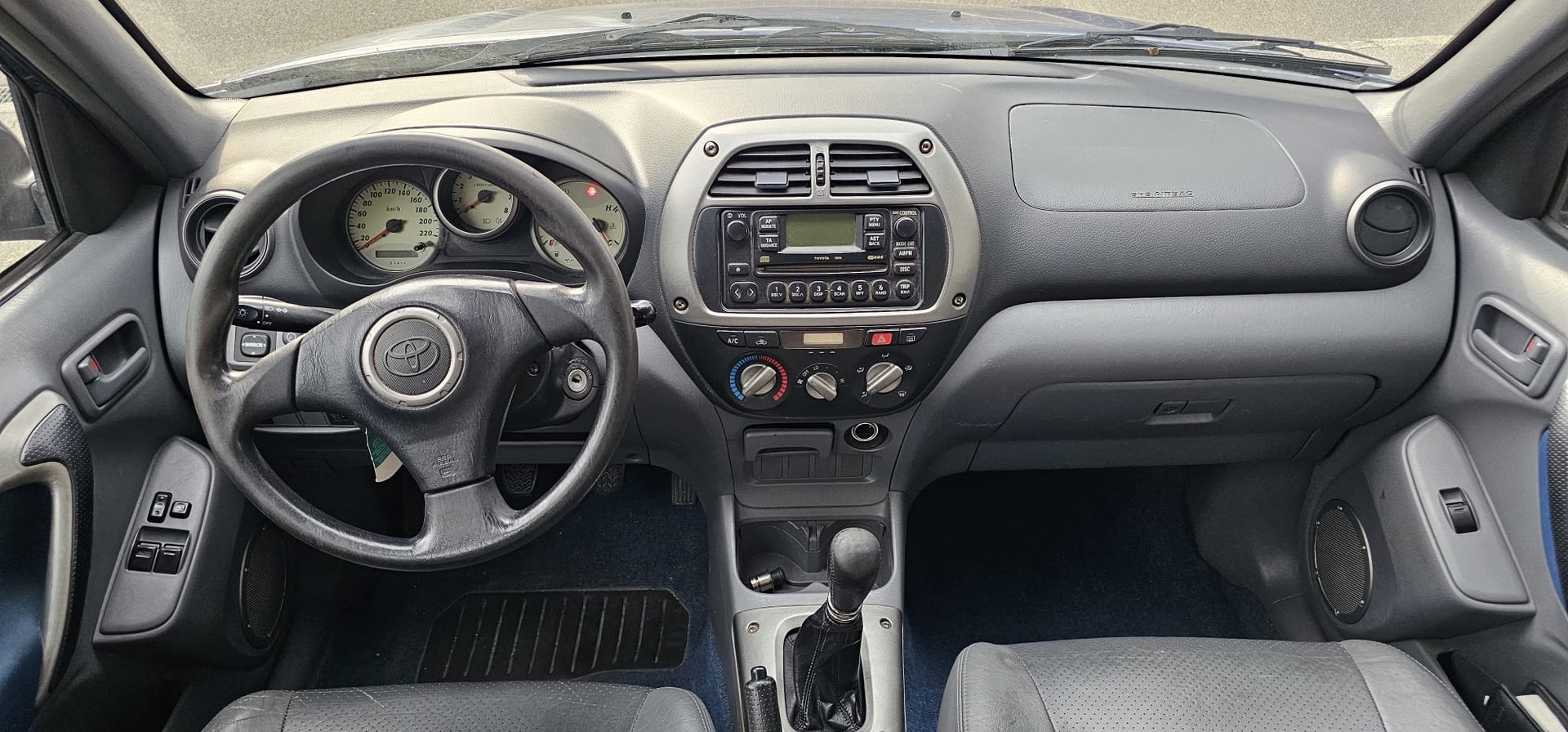 TOYOTA RAV-4 2.0 16V Linea Terra-image-11