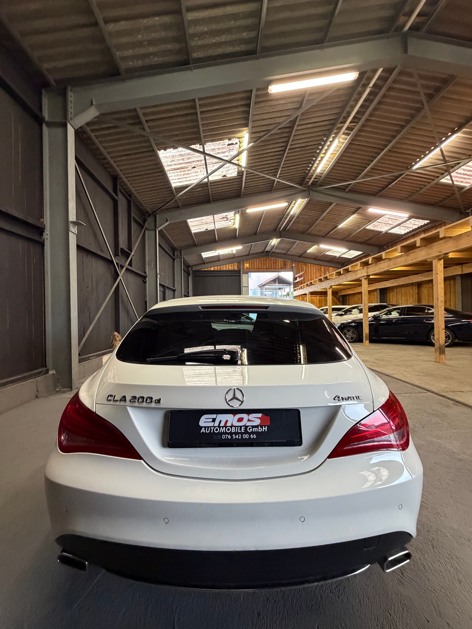 MERCEDES-BENZ CLA Shooting Brake 200 d-image-6