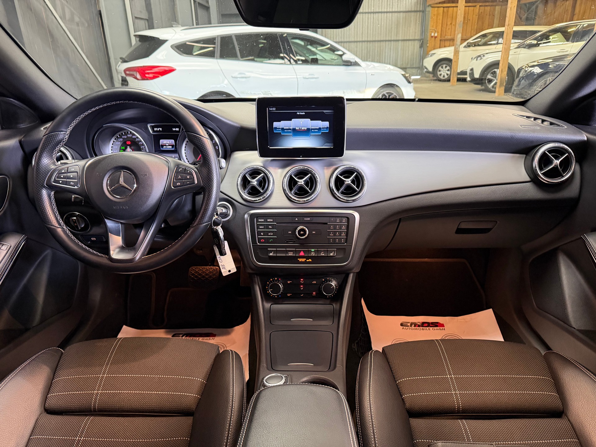 MERCEDES-BENZ CLA Shooting Brake 200 d-image-7