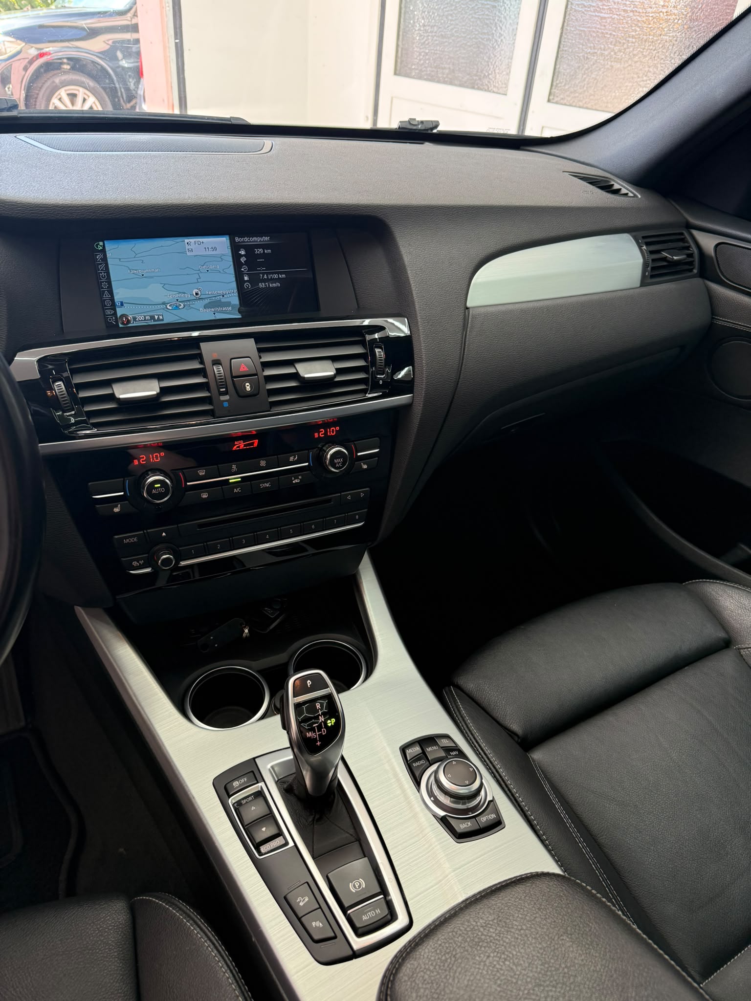 BMW X3 xDrive 35d Steptronic M-Sportpaket-image-10