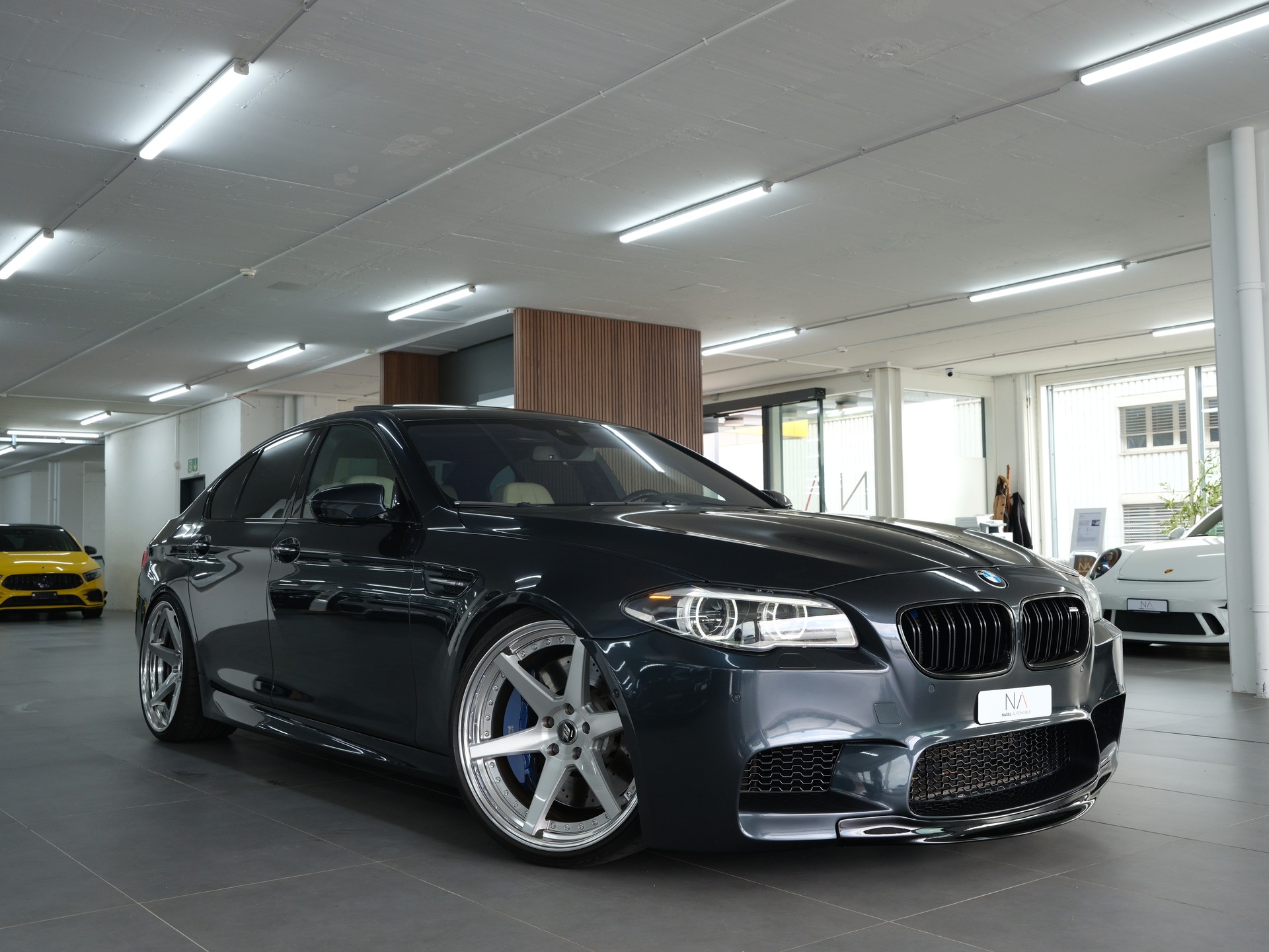 BMW M5 Drivelogic *Harman & Kardon* *GRAIL Abgassanlage* *Rückfahrkamera*-image-0